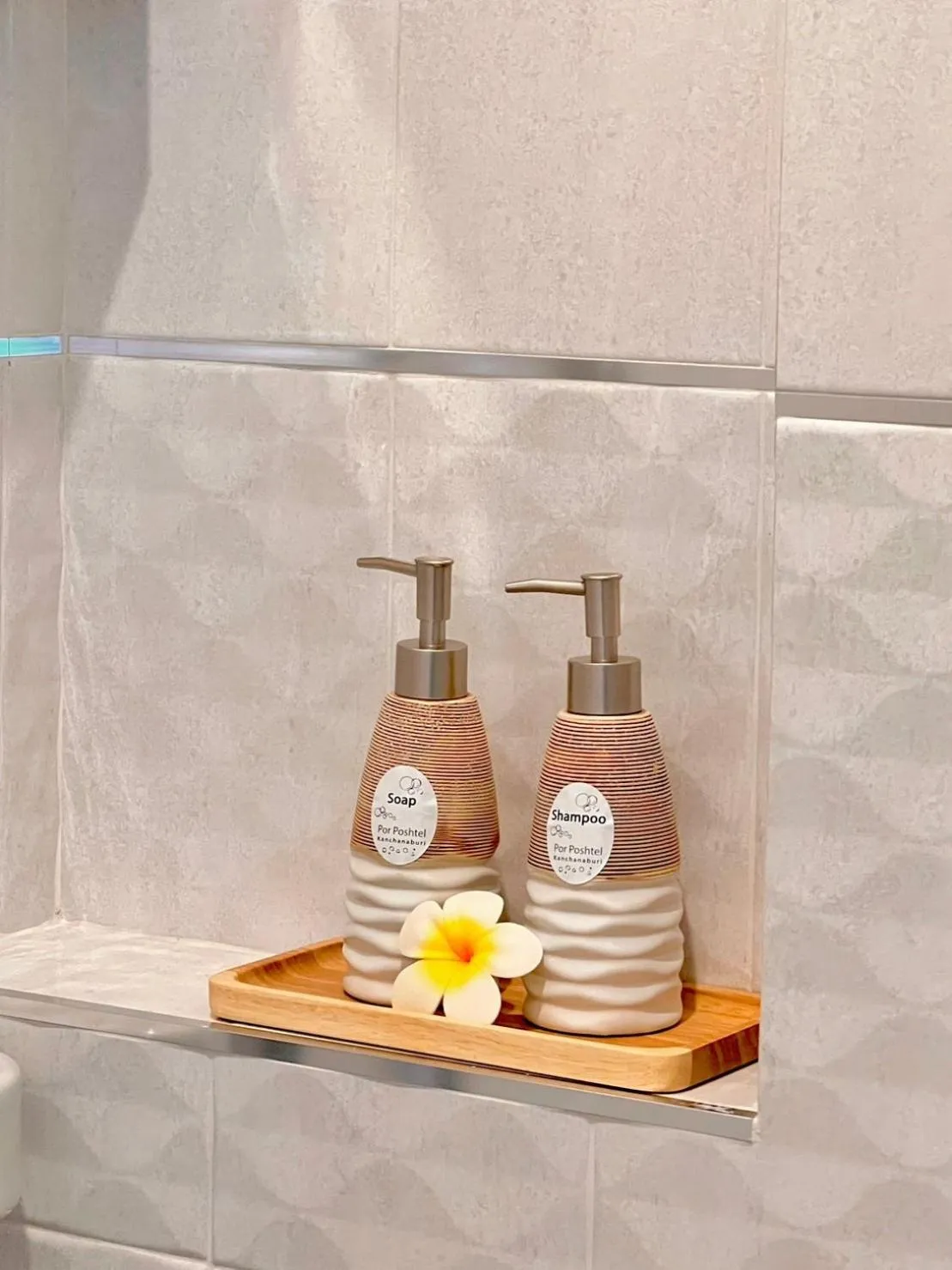 Por poshtel Kanchanaburi