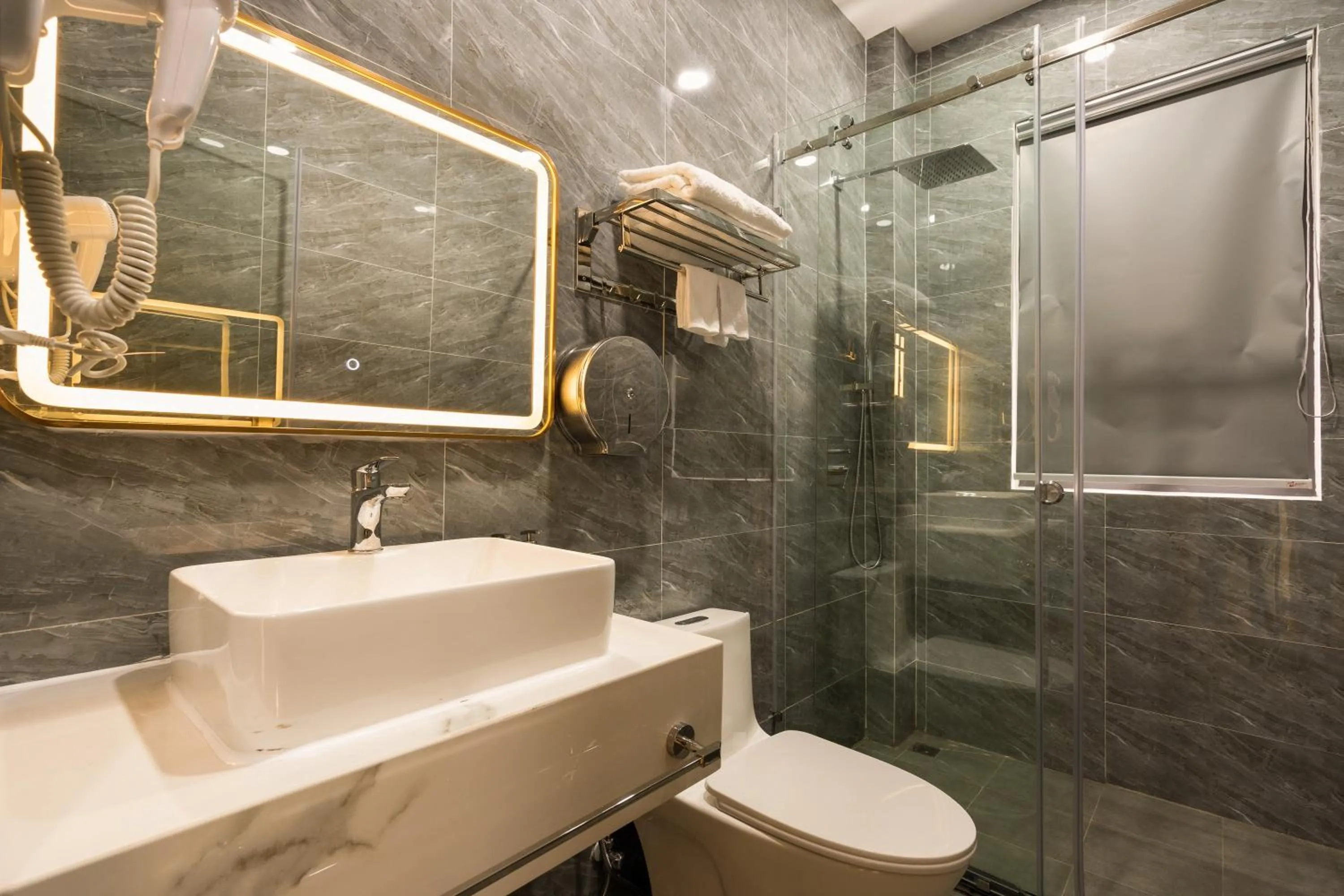 Toilet in MICASA HOTEL