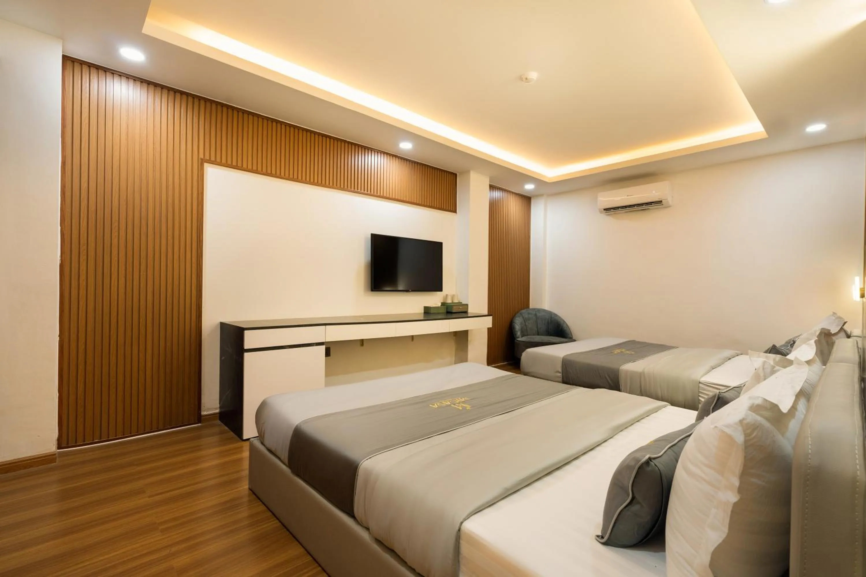 TV and multimedia, Bed in MICASA HOTEL