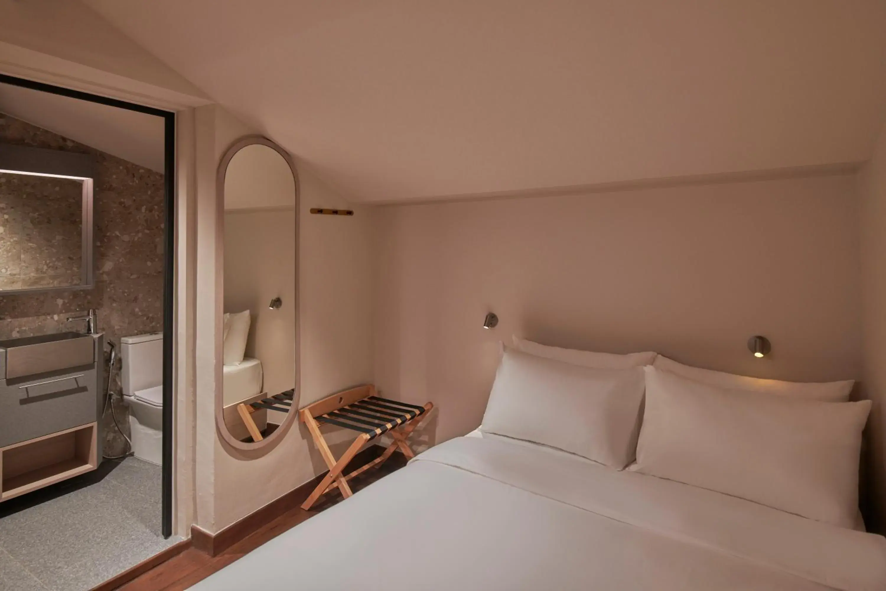 Superior Double Room in KINN Studios Superior Double Room in KINN Studios