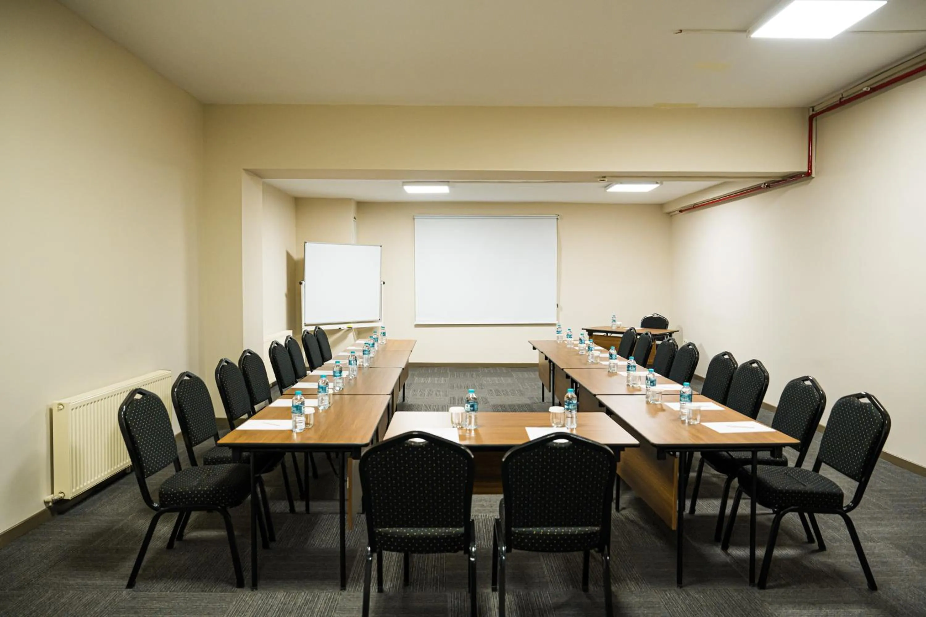 Meeting/conference room in Monezza Maltepe Rezidans