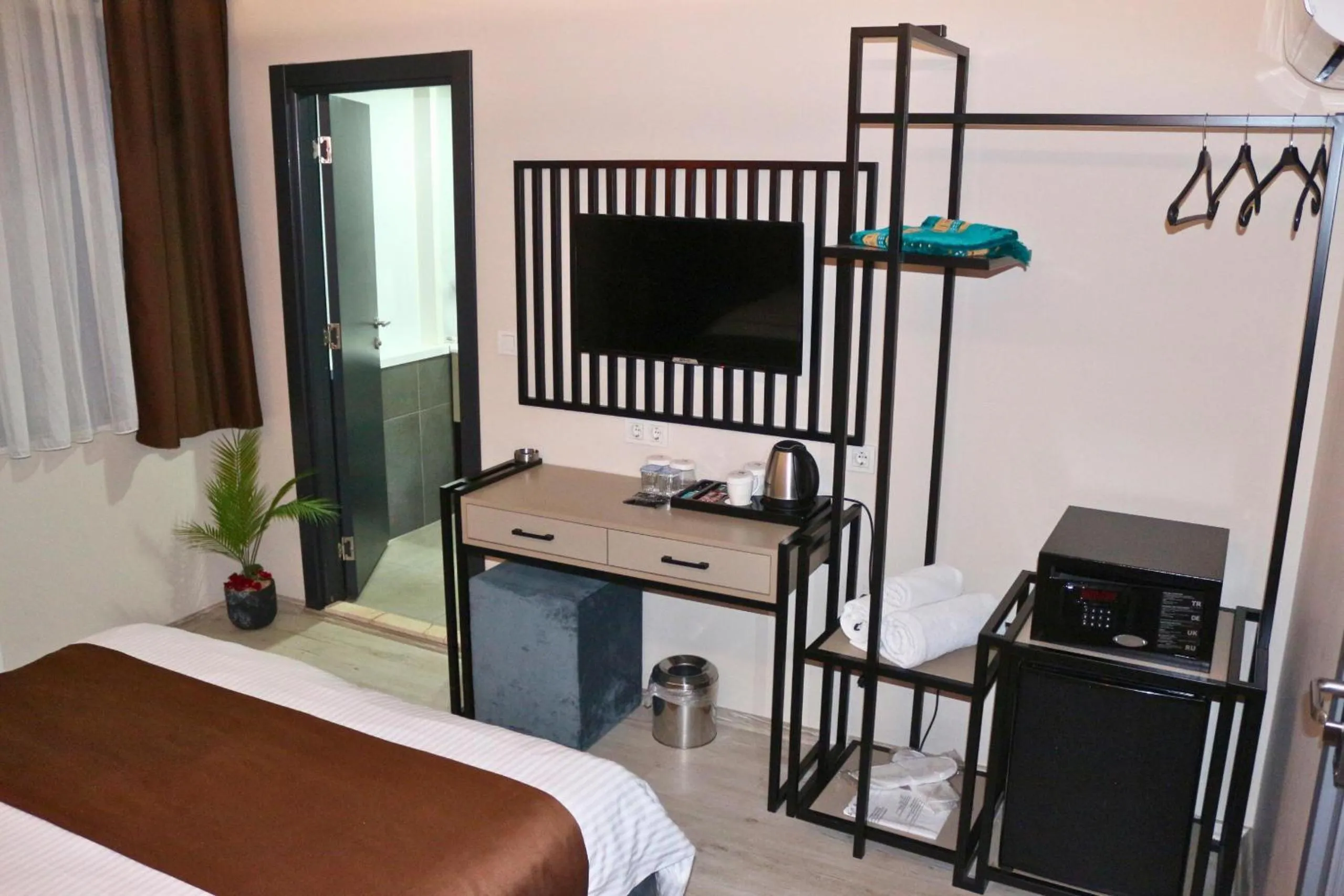 Bed in Monezza Maltepe Rezidans