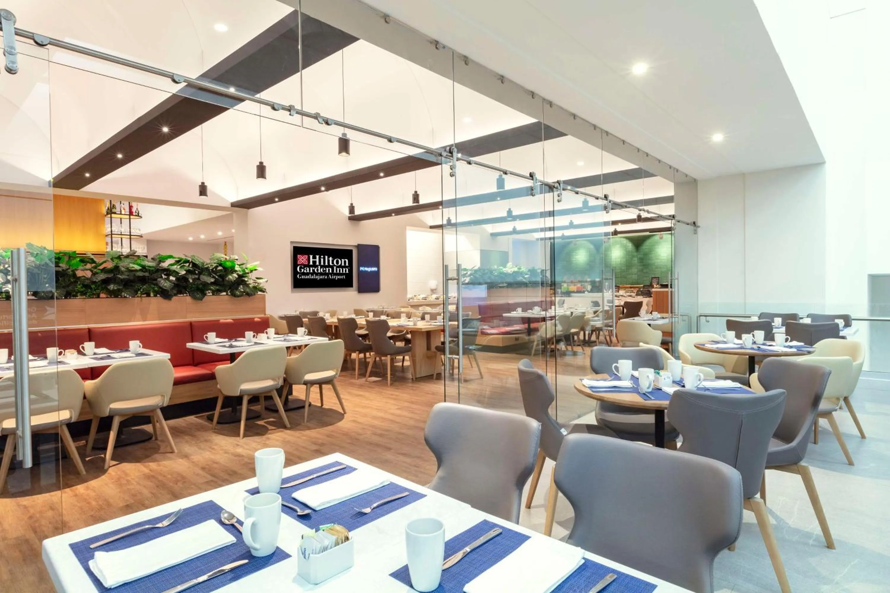 Restaurant/places to eat in Hilton Garden Inn Guadalajara Airport