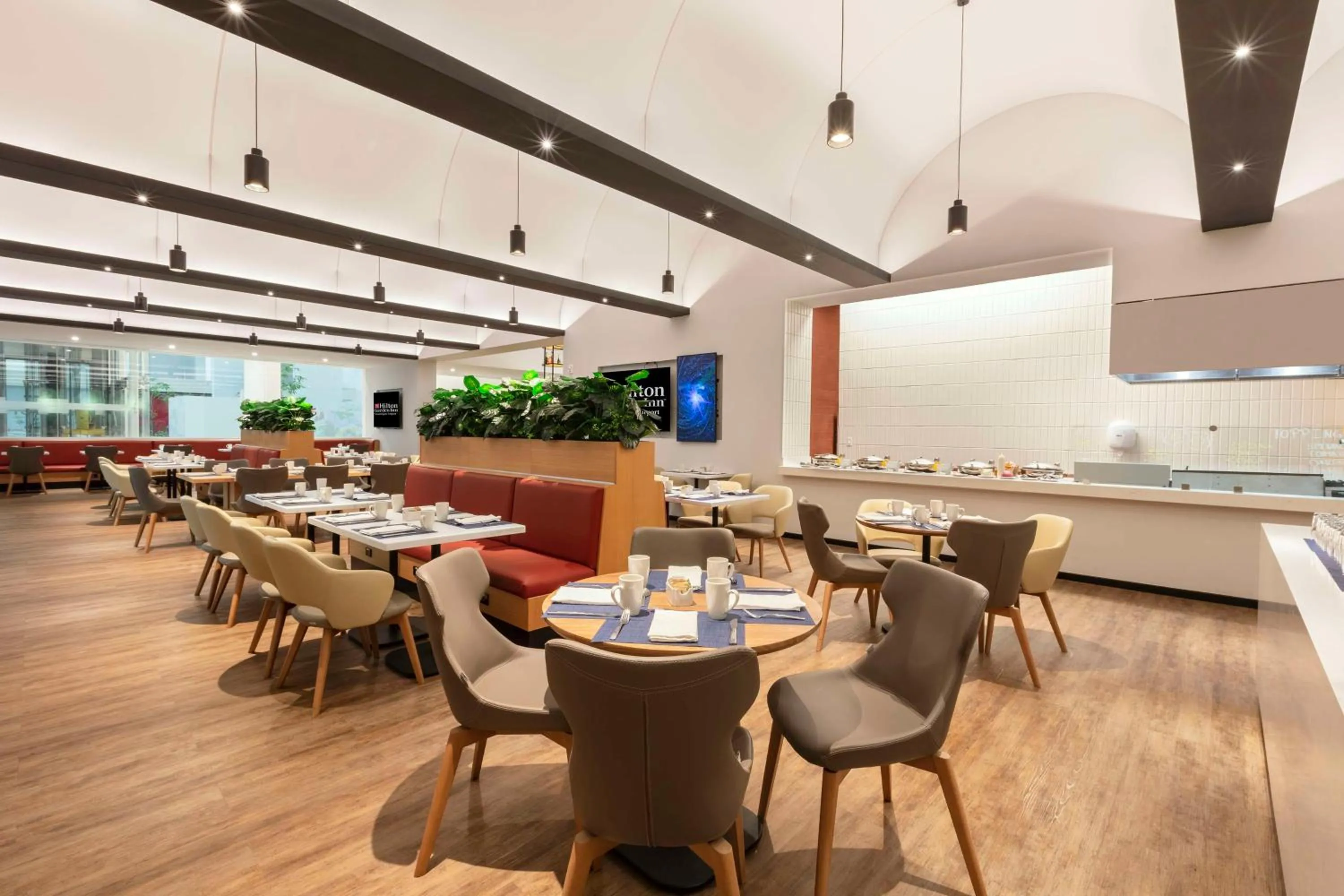 Breakfast in Hilton Garden Inn Guadalajara Airport