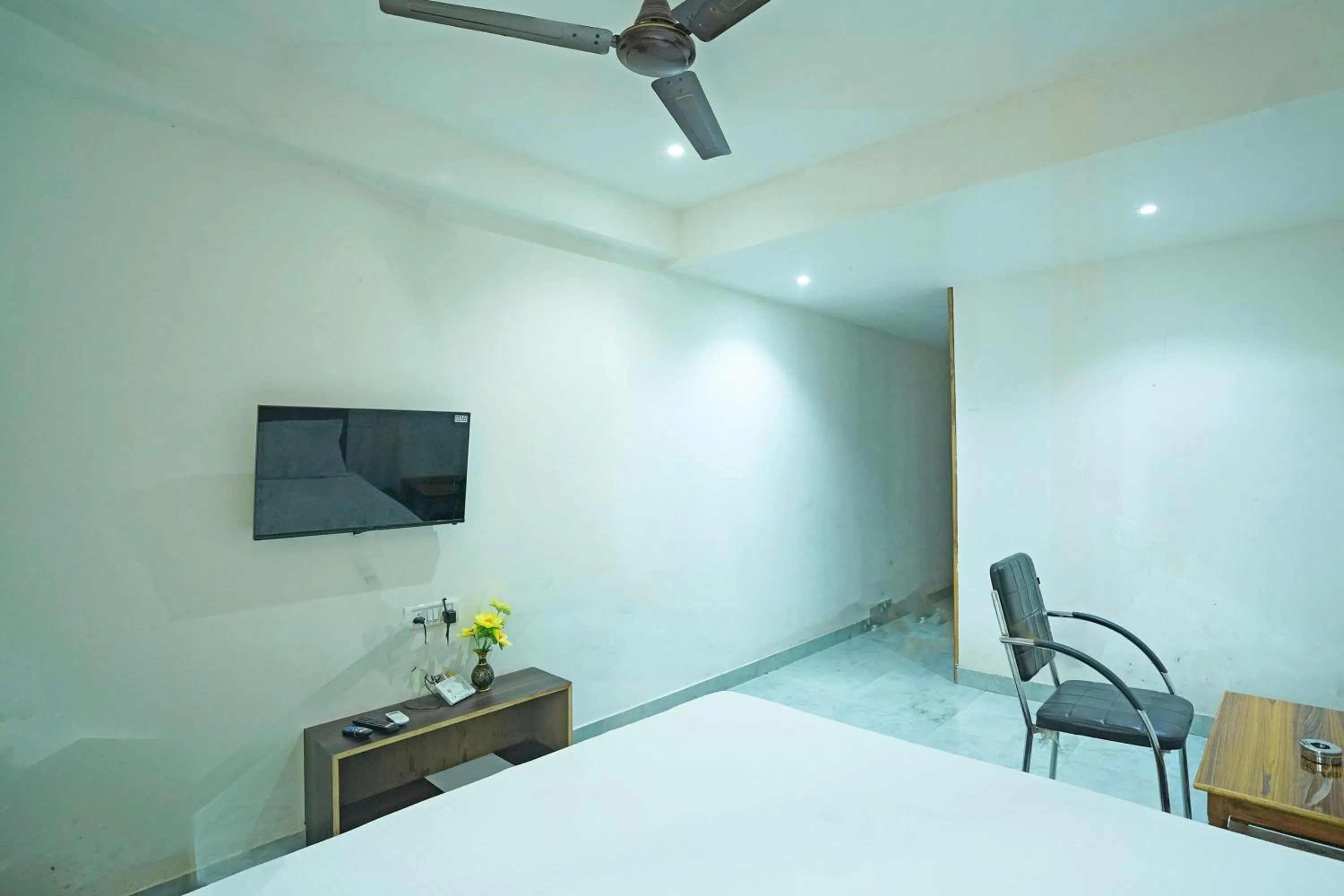 Bedroom, Bed in Hotel O SS Palace