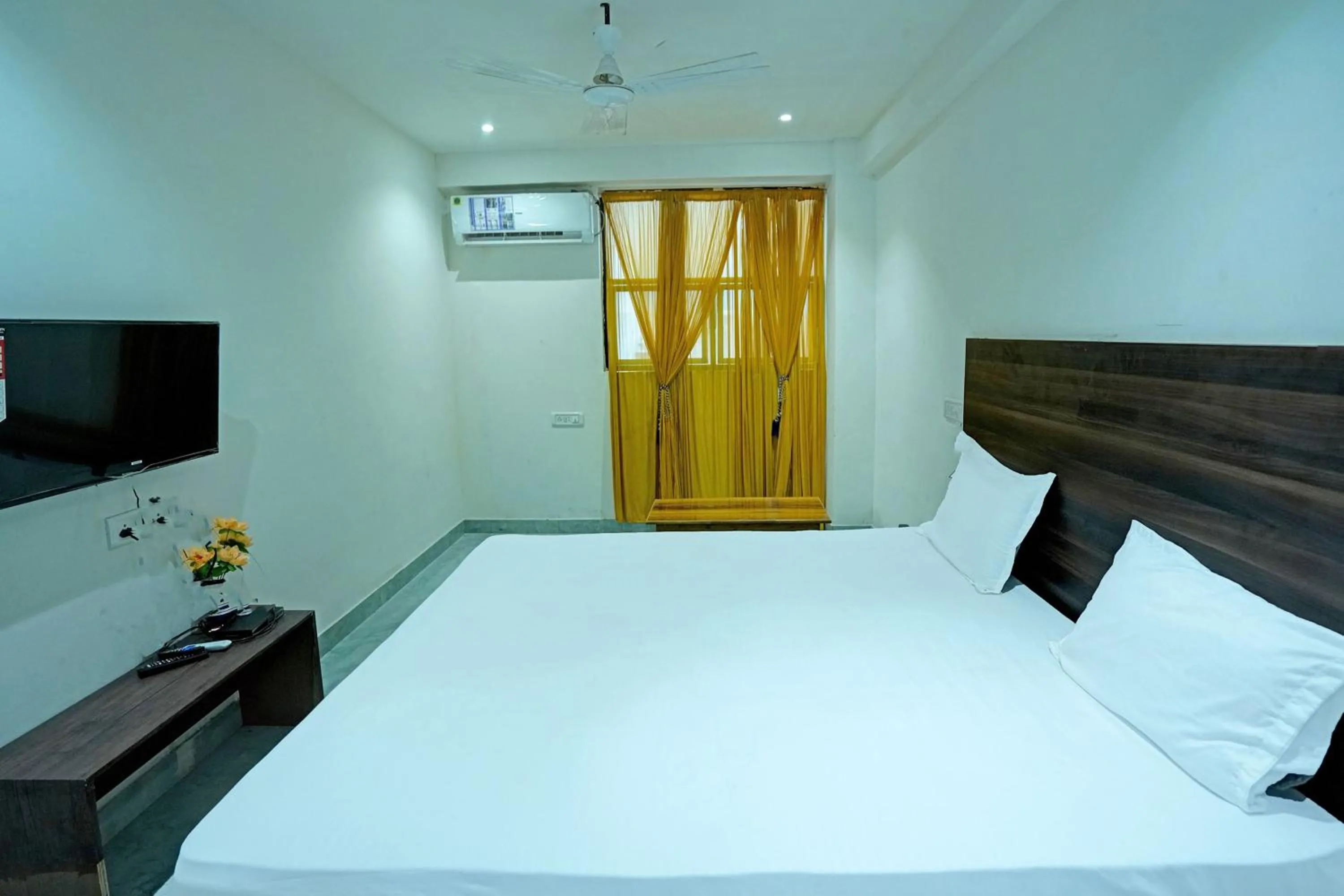 Bedroom, Bed in Hotel O SS Palace