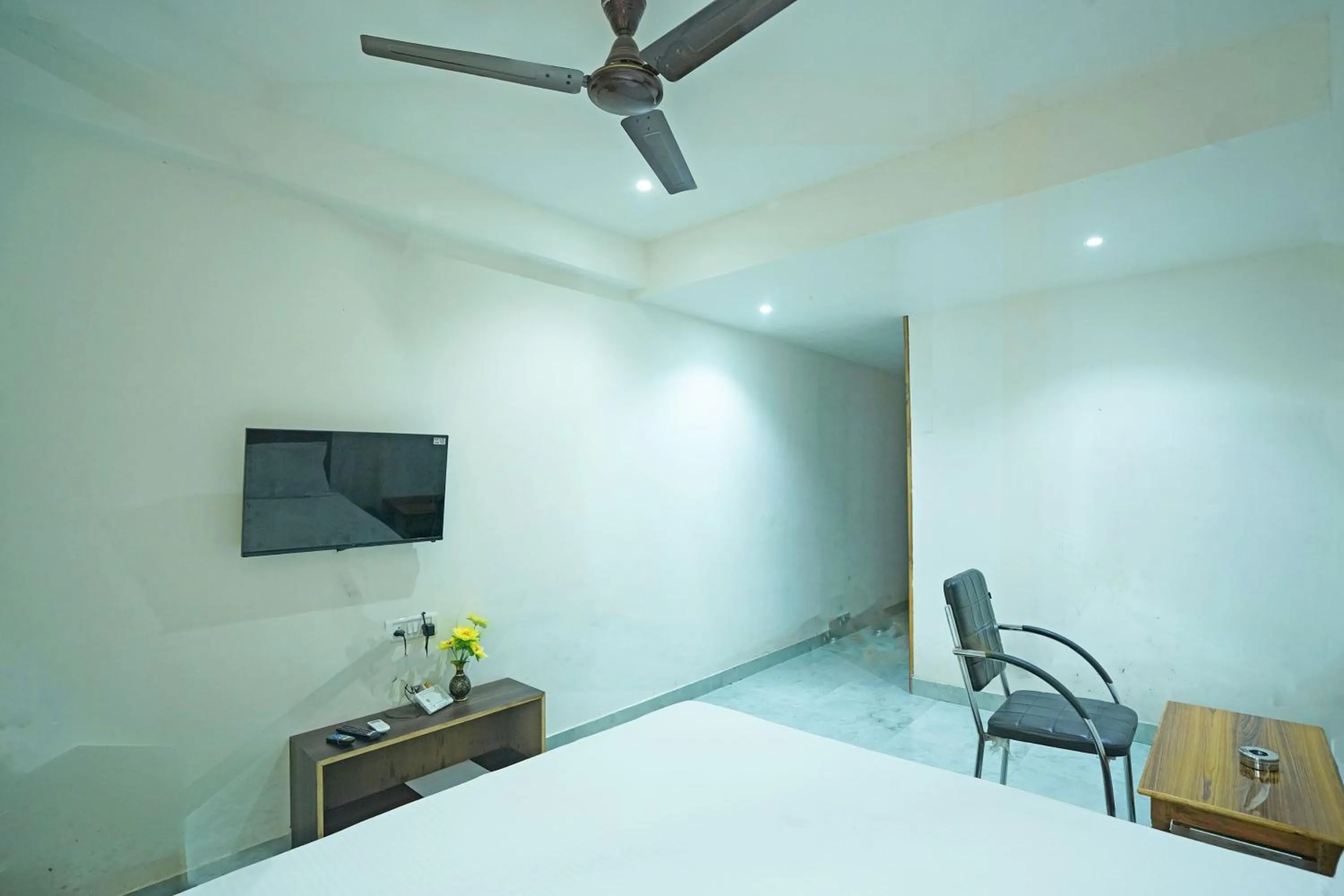 Bedroom, Bed in Hotel O SS Palace