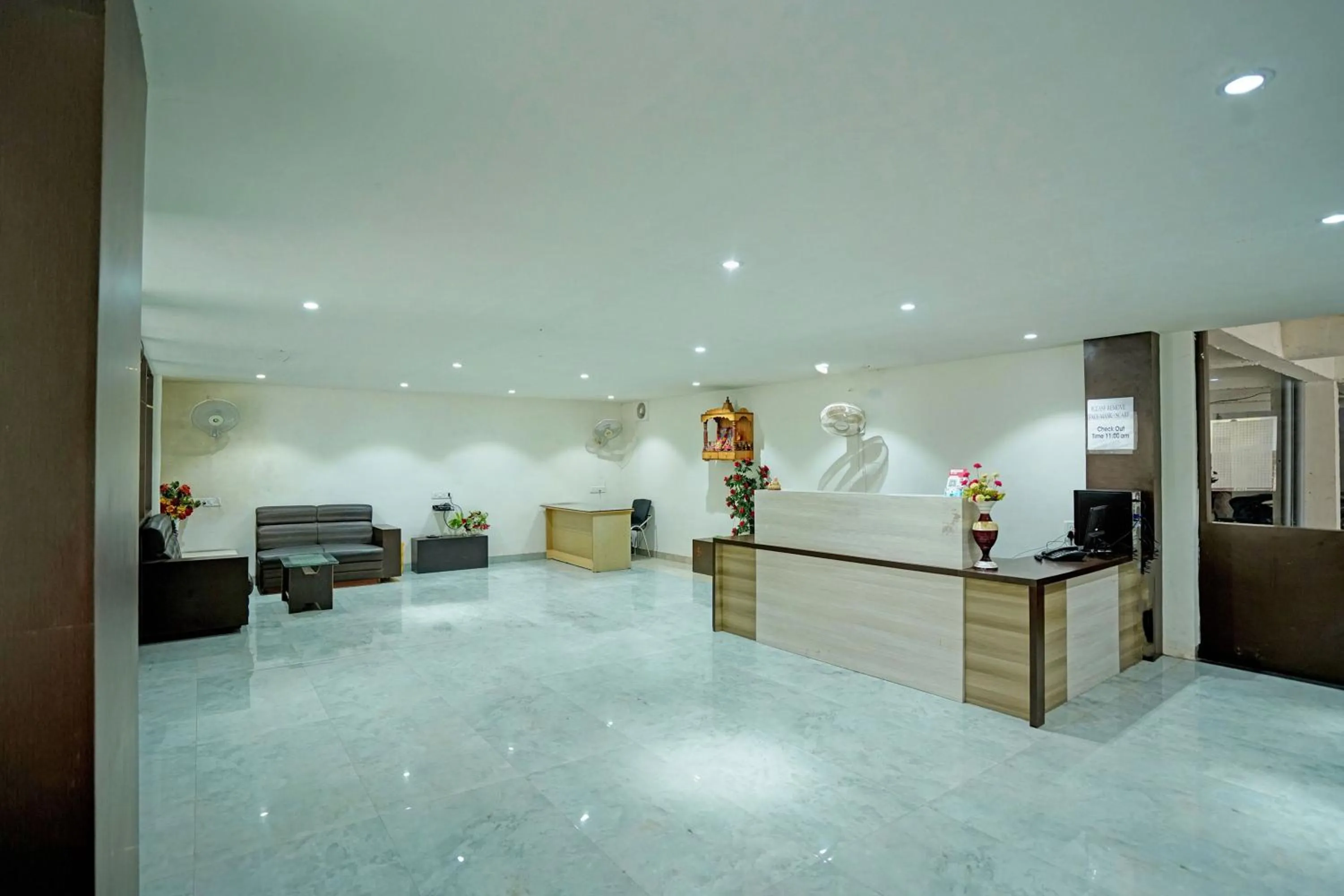 Lobby or reception in Hotel O SS Palace