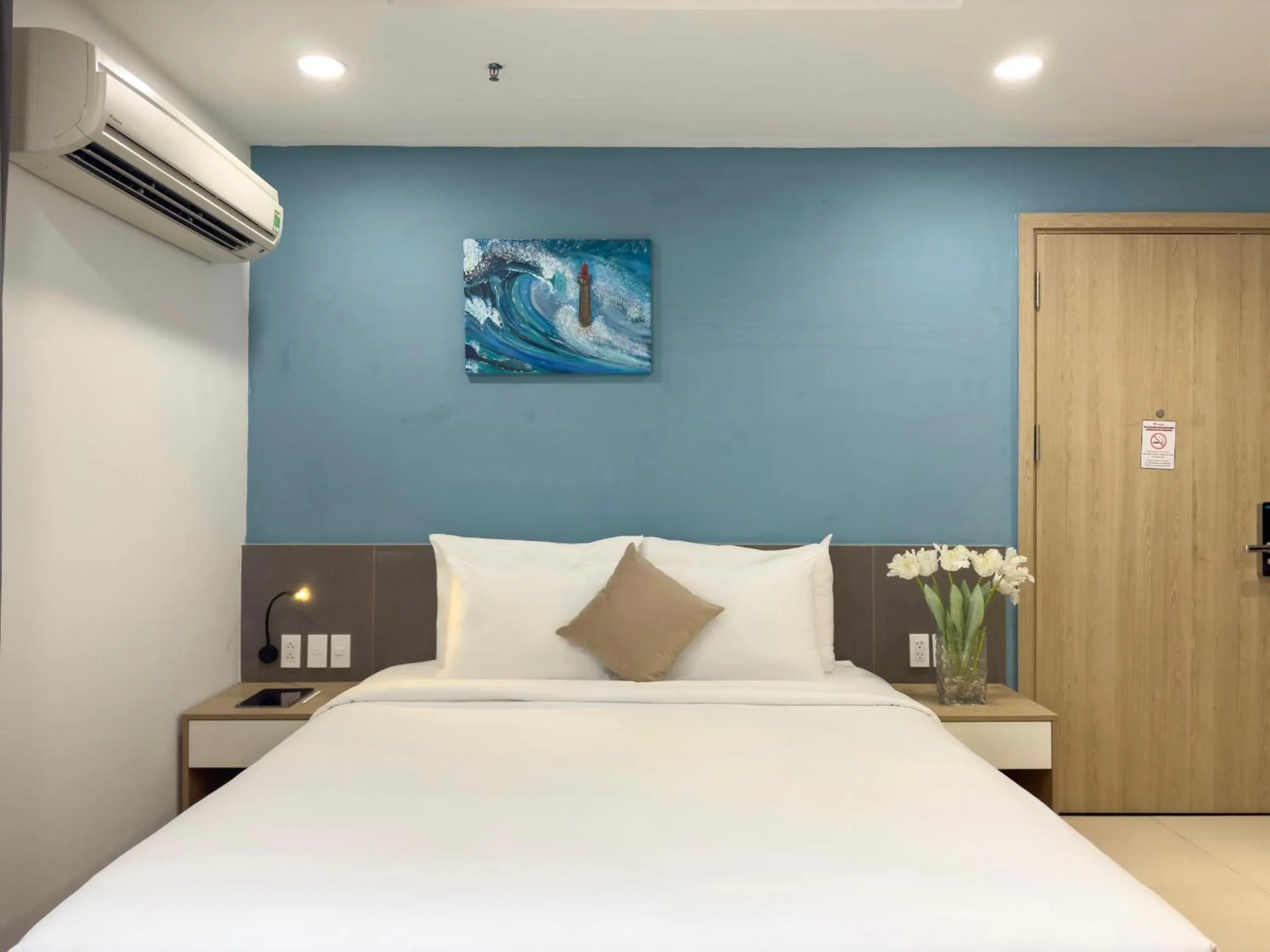 Bed in Cityhouse - LightHouse SG