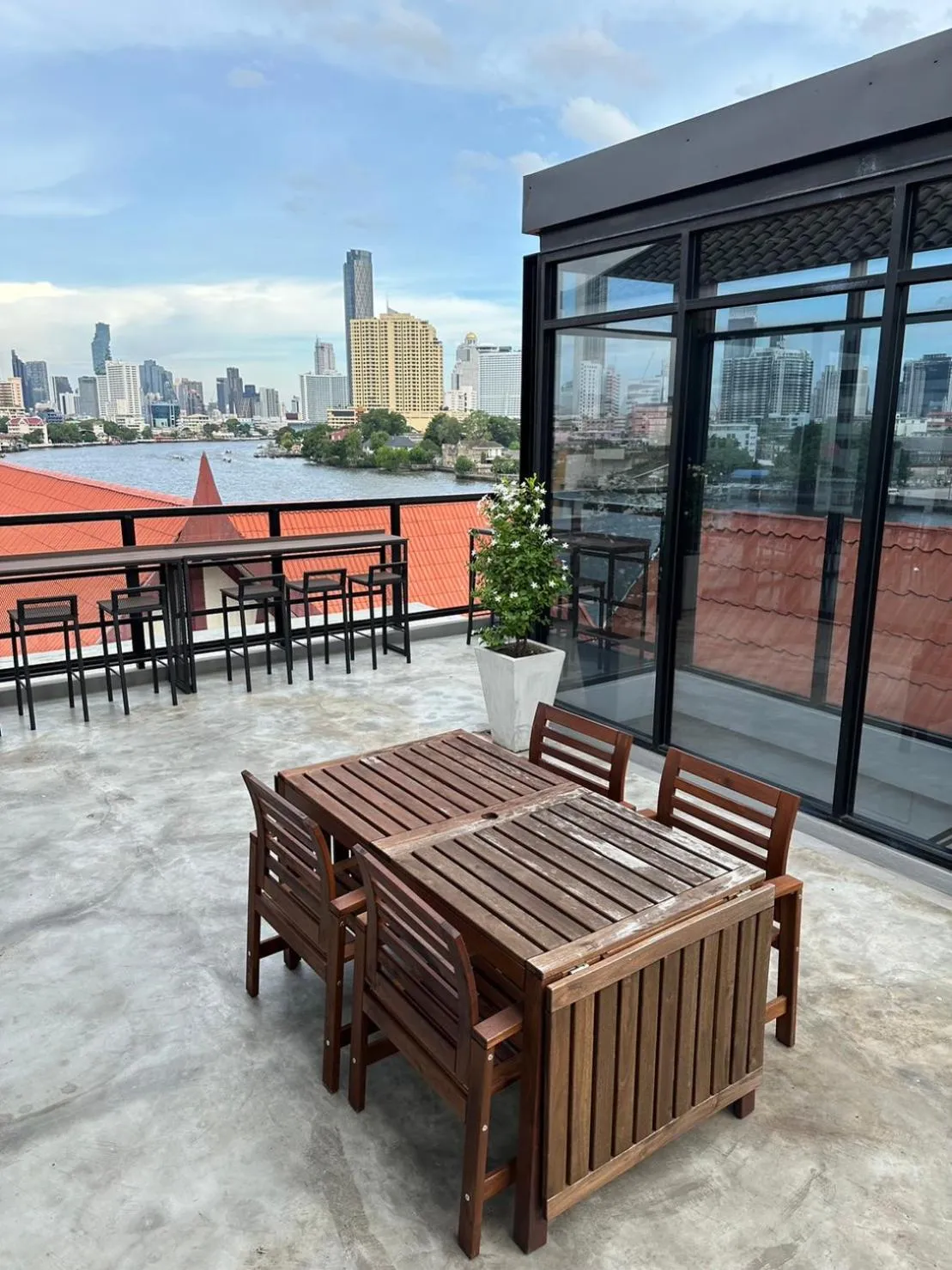 Balcony/Terrace in PIER 808 Hostel