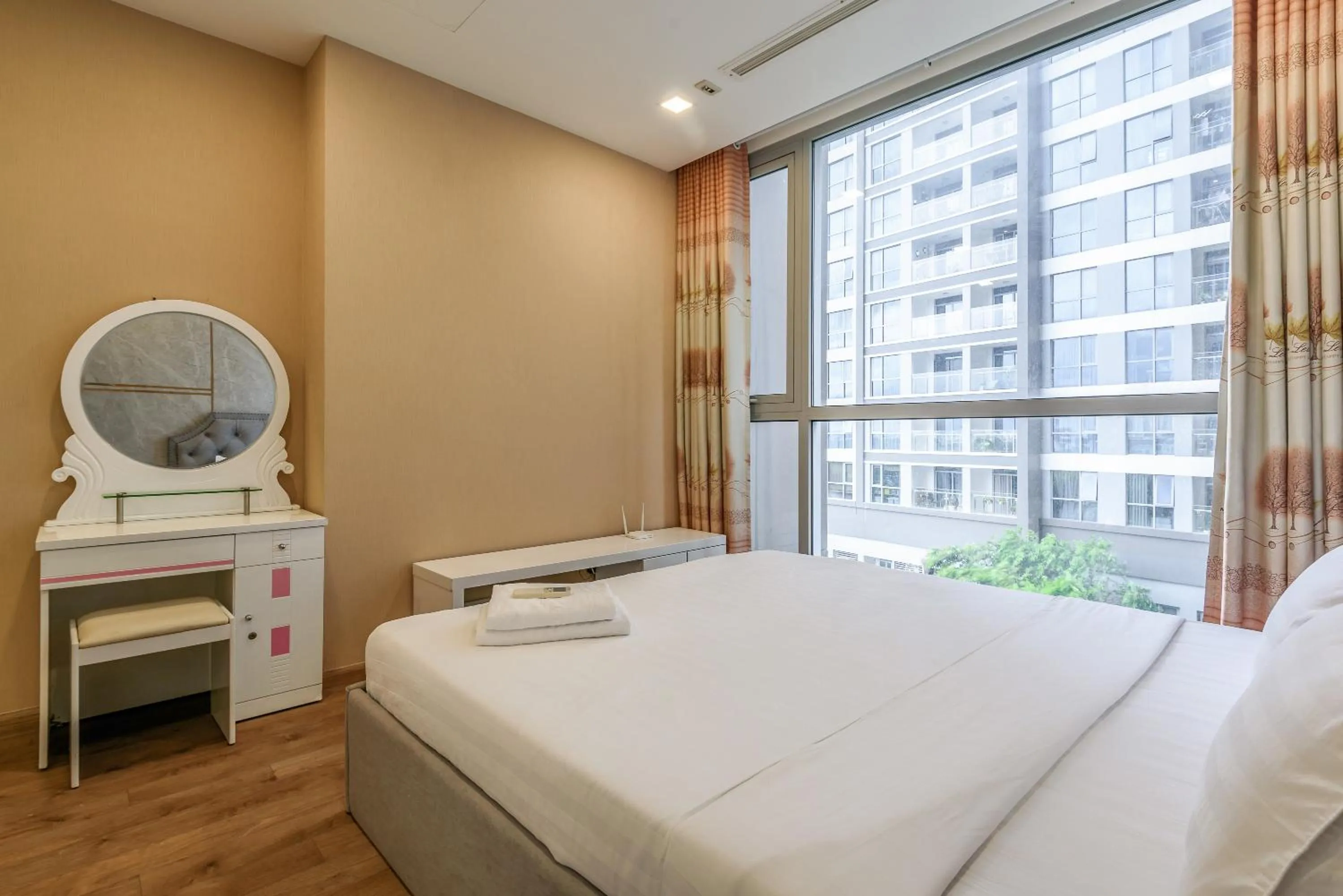Bed in LANDMARK 81 CONDOTEL CBD in HCMC