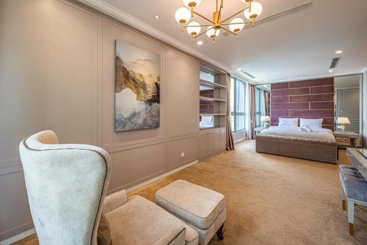 View (from property/room), Bed in LANDMARK 81 CONDOTEL CBD in HCMC