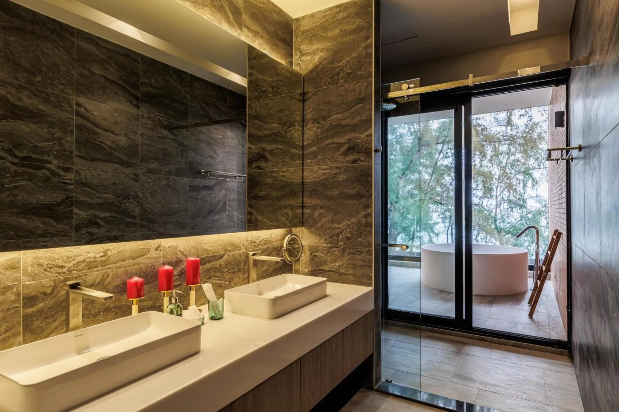 Bathroom in Emmarin Villa