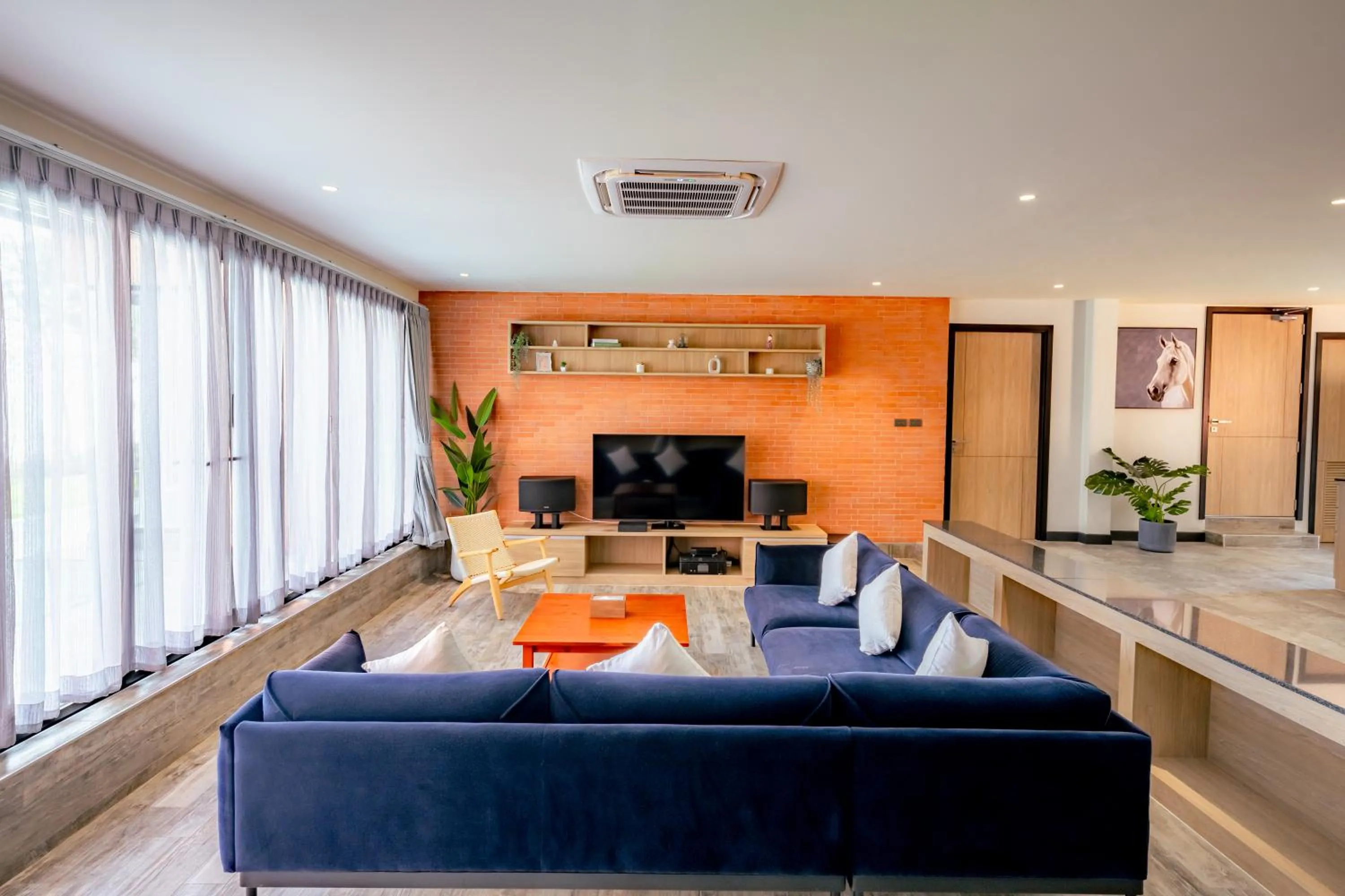 Karaoke in Emmarin Villa