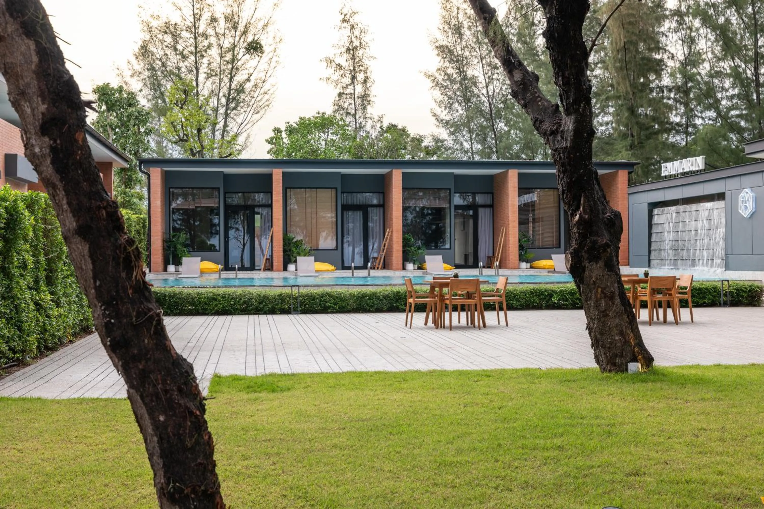 Property building in Emmarin Villa