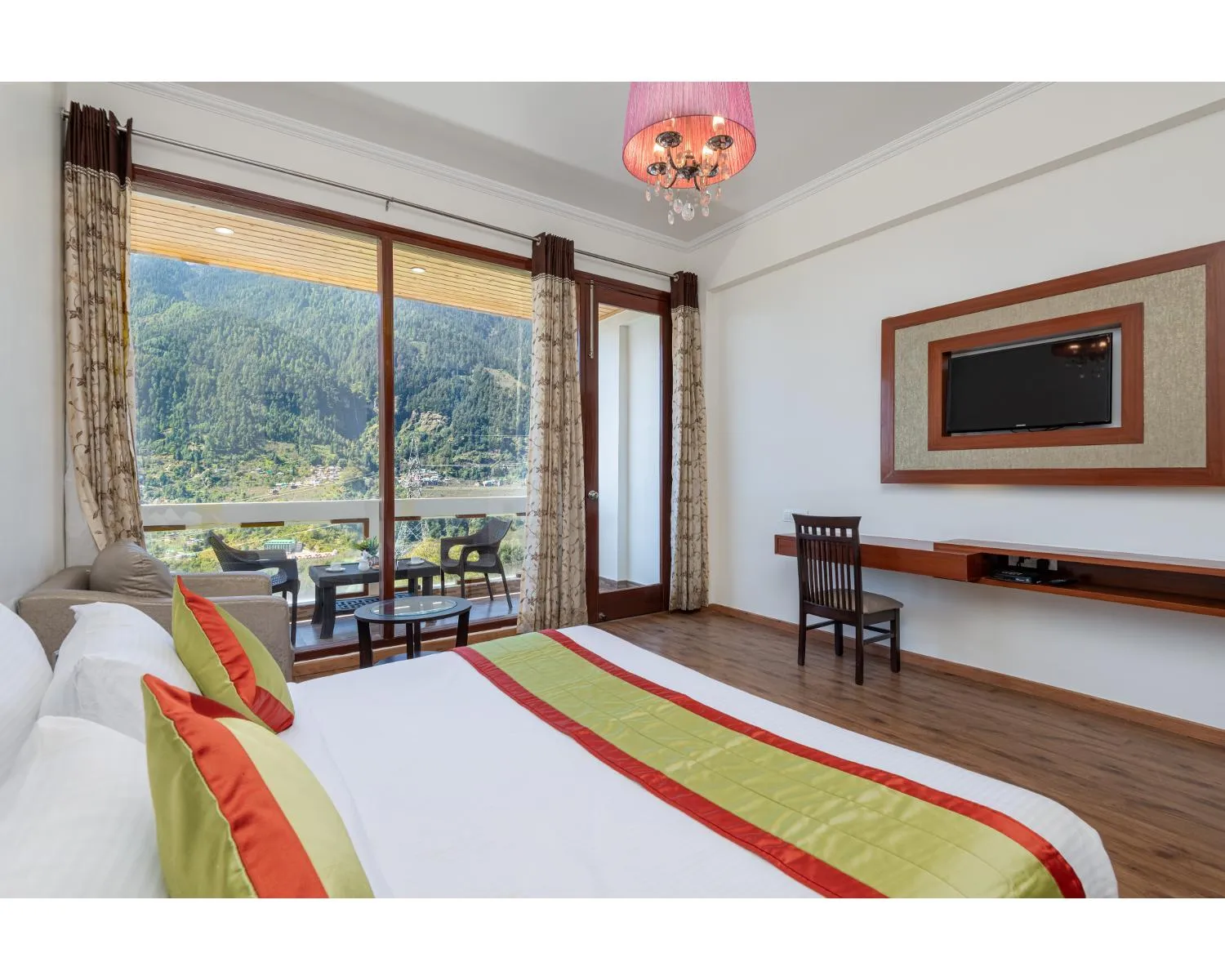 Bed in The Serenity Resort Spa