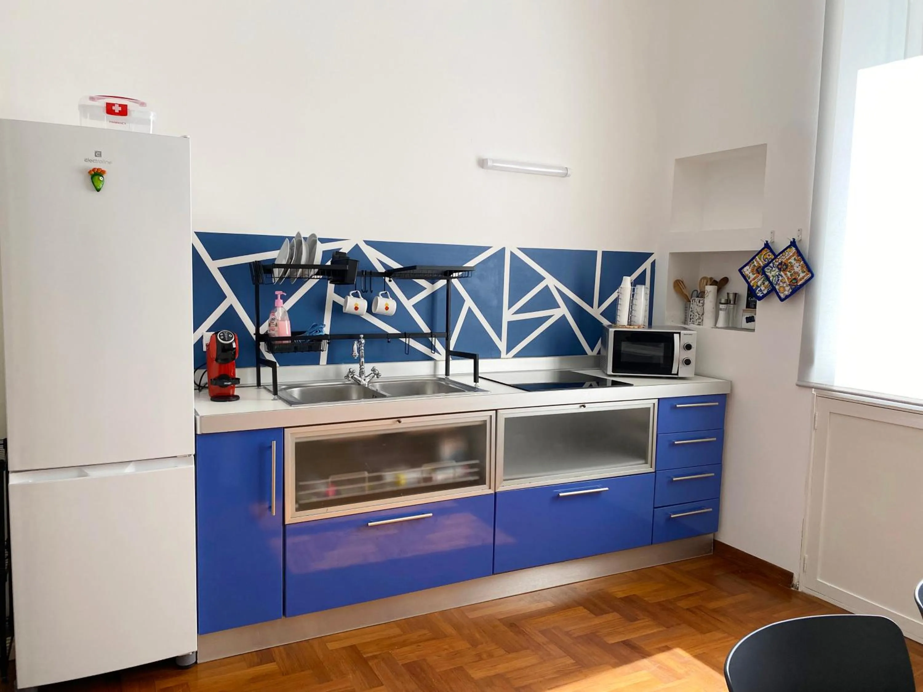 Coffee/tea facilities in Kamaffari Central Apartment