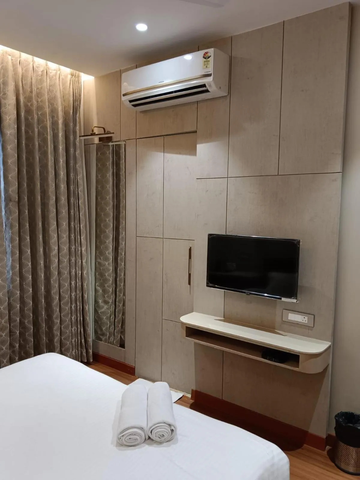 TV and multimedia, Bed in Buddha Stays