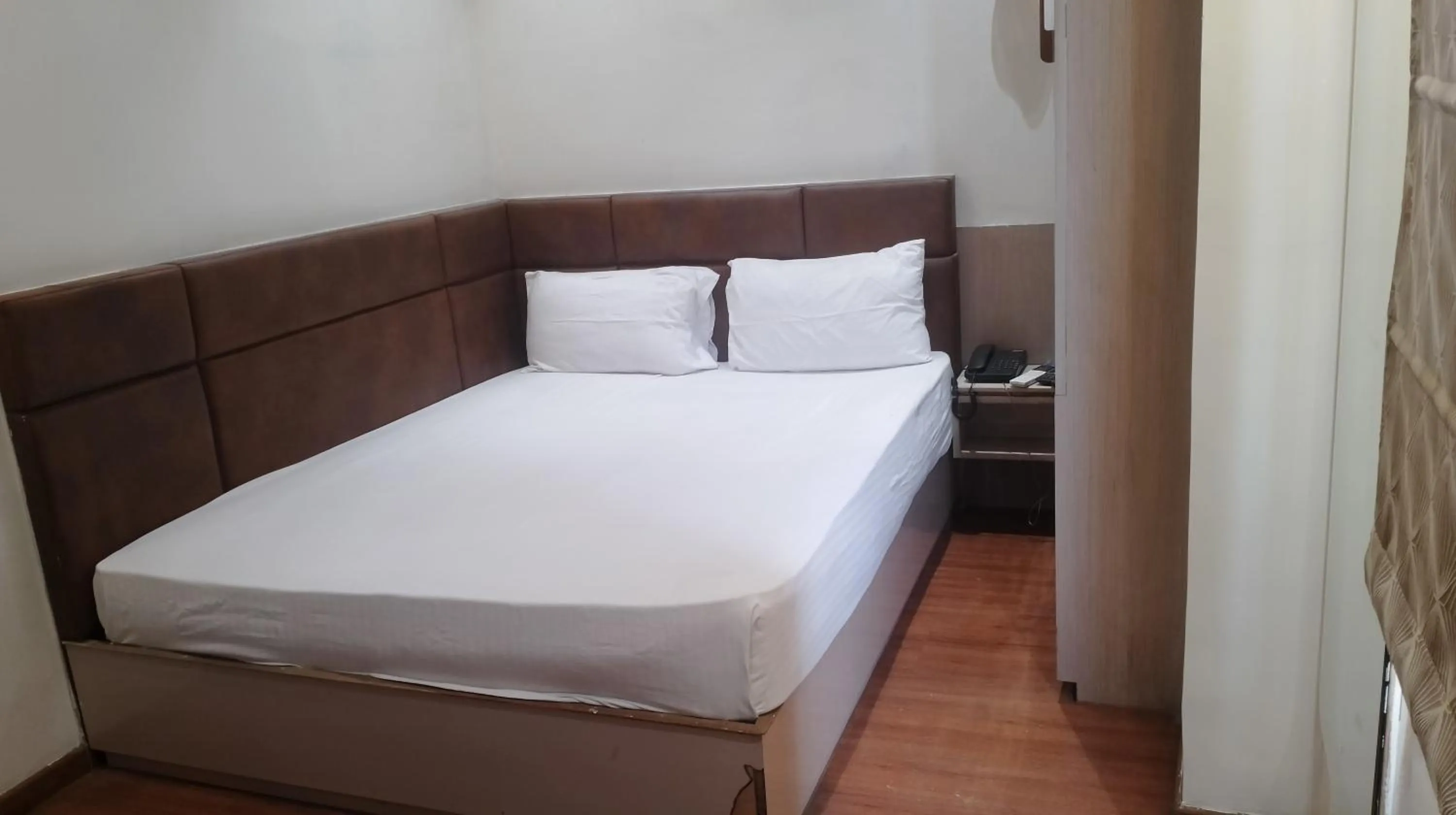 Bedroom, Bed in Buddha Stays