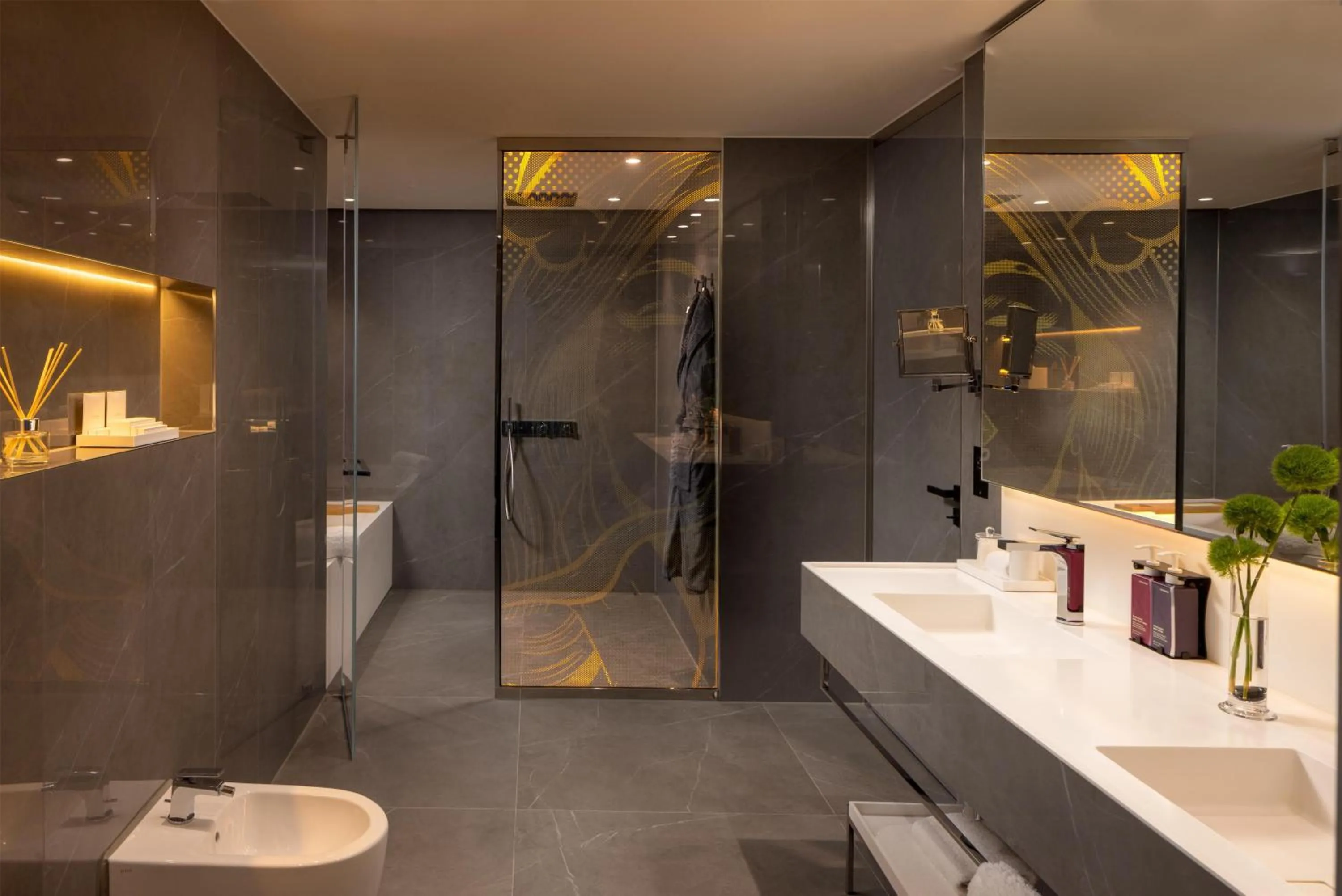 Bathroom in art'otel London Hoxton