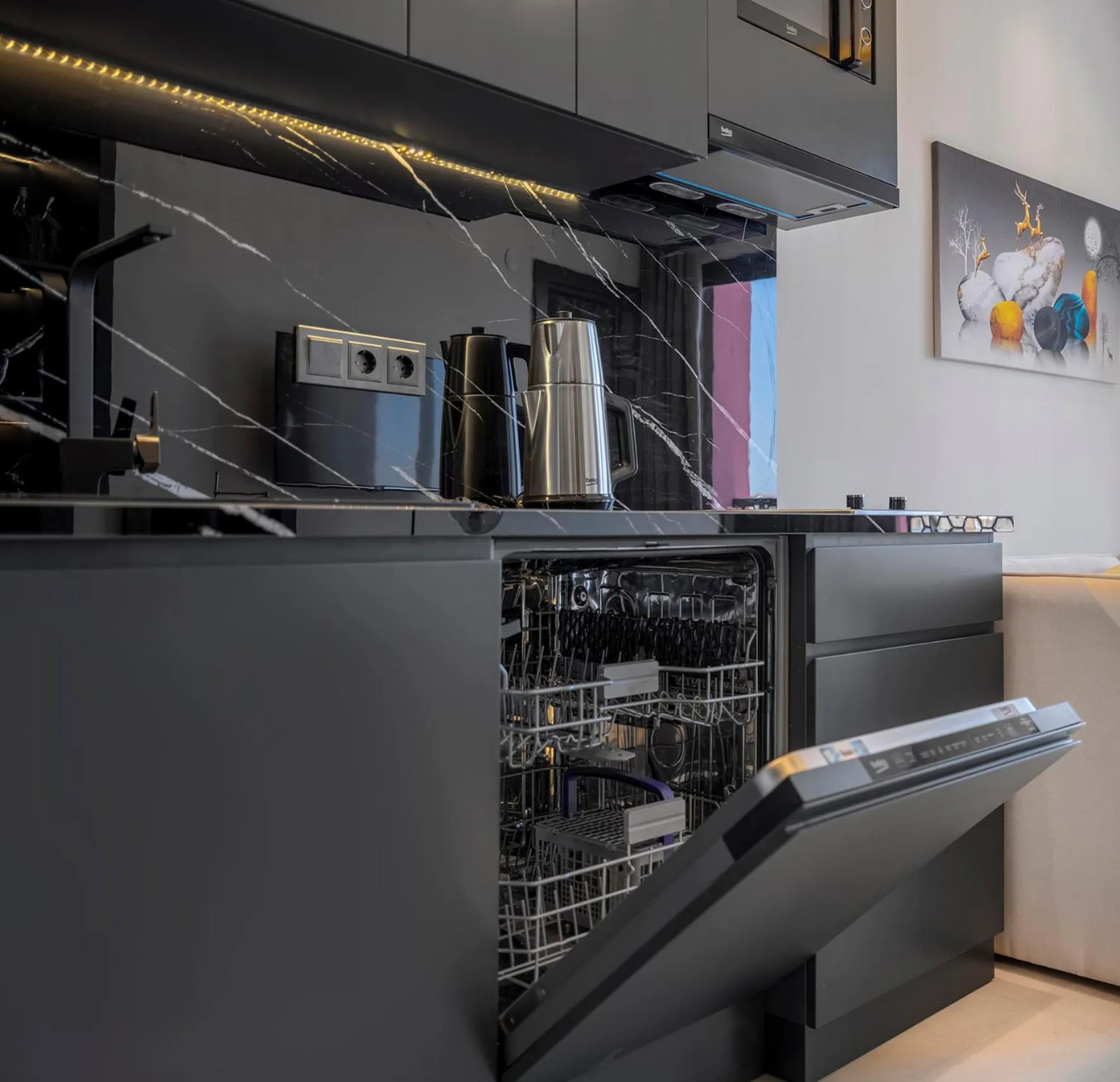 Kitchen or kitchenette in Prime Suite