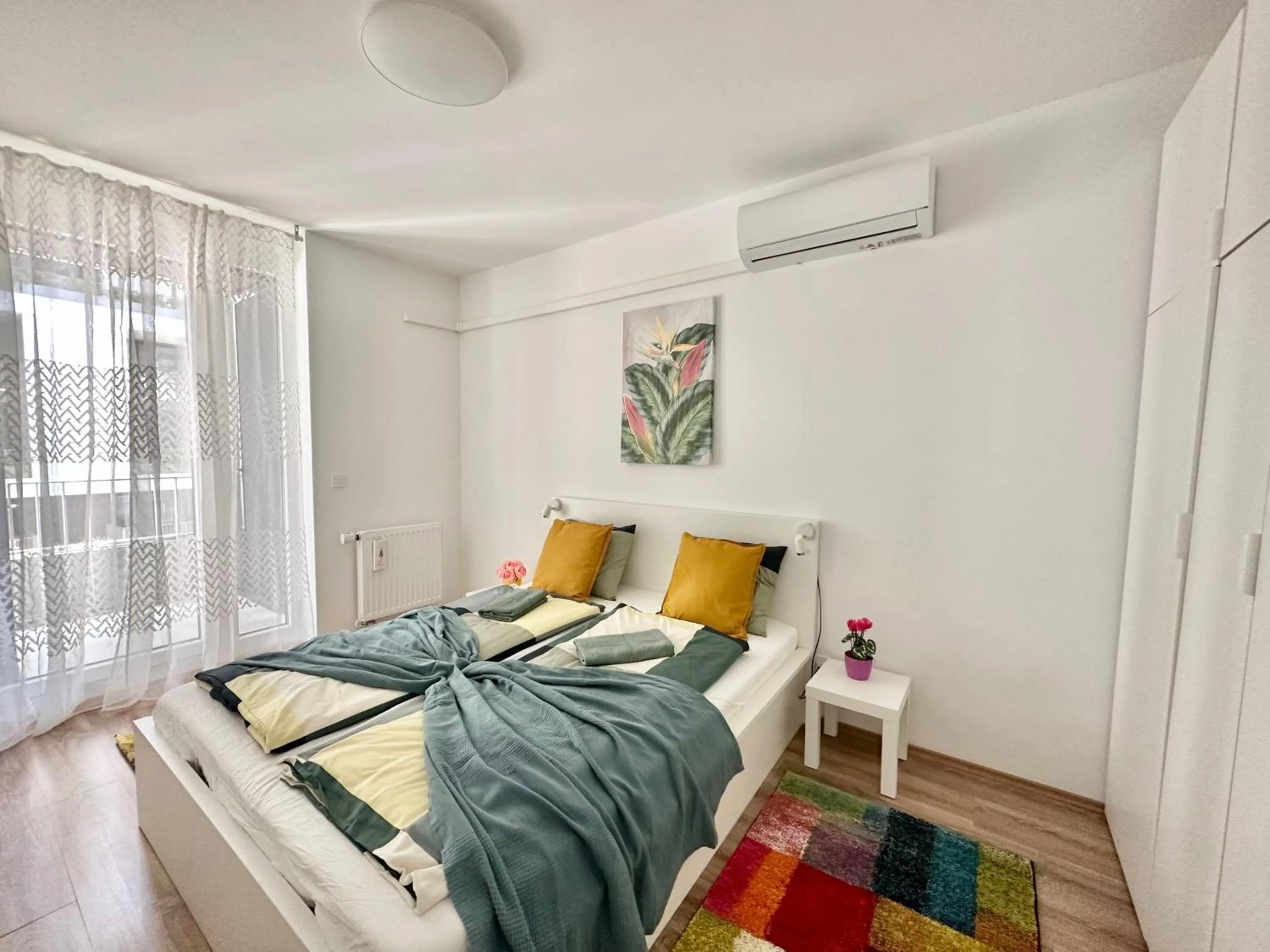 Bed in Panorama Apartment I Terrace I FreeParking