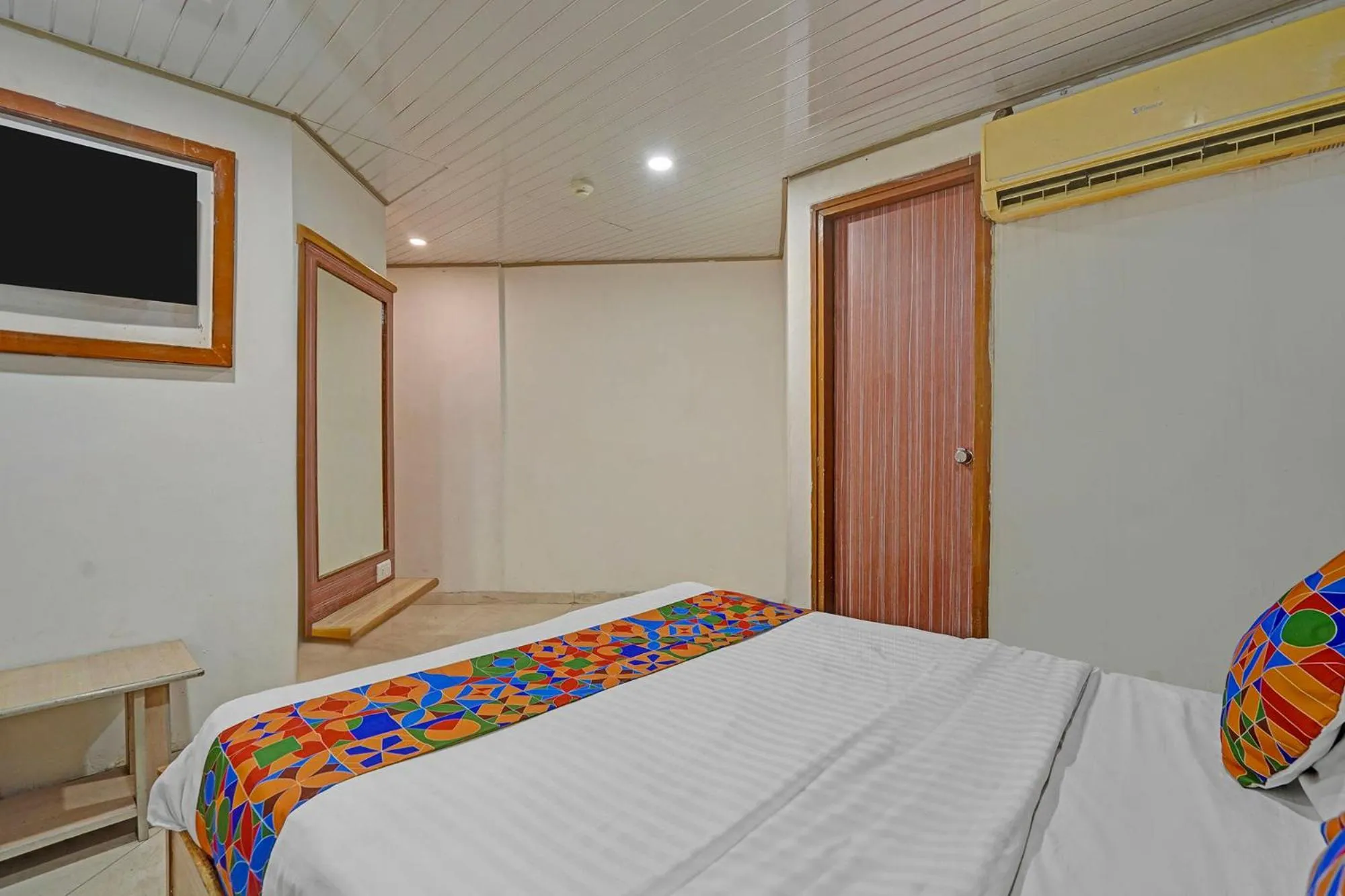 Bedroom in FabHotel Liberty