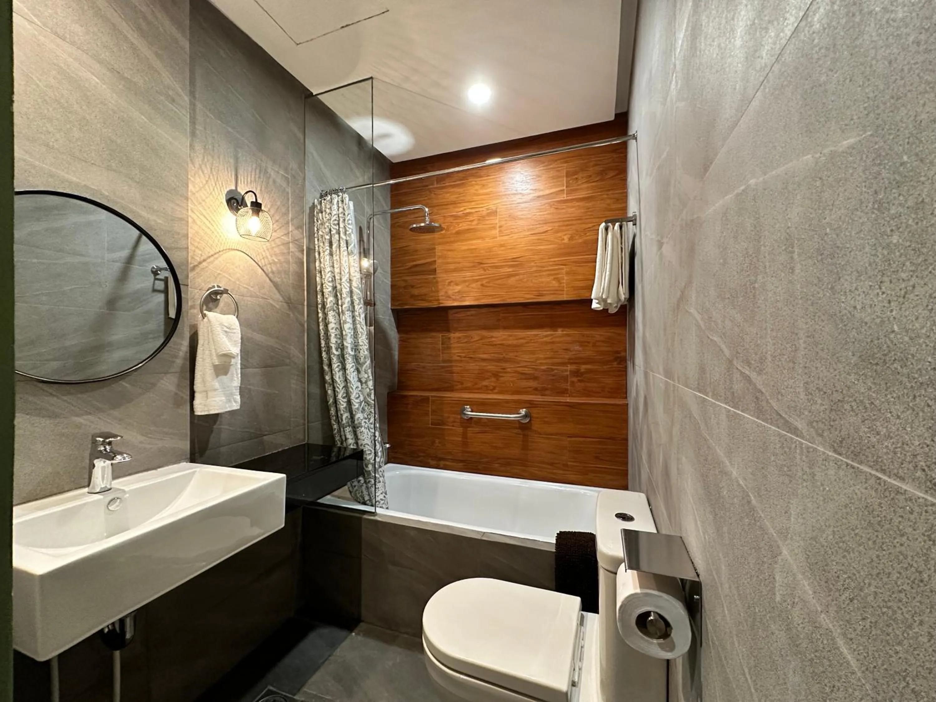 Shower in Lee Boutique Hotel Baguio