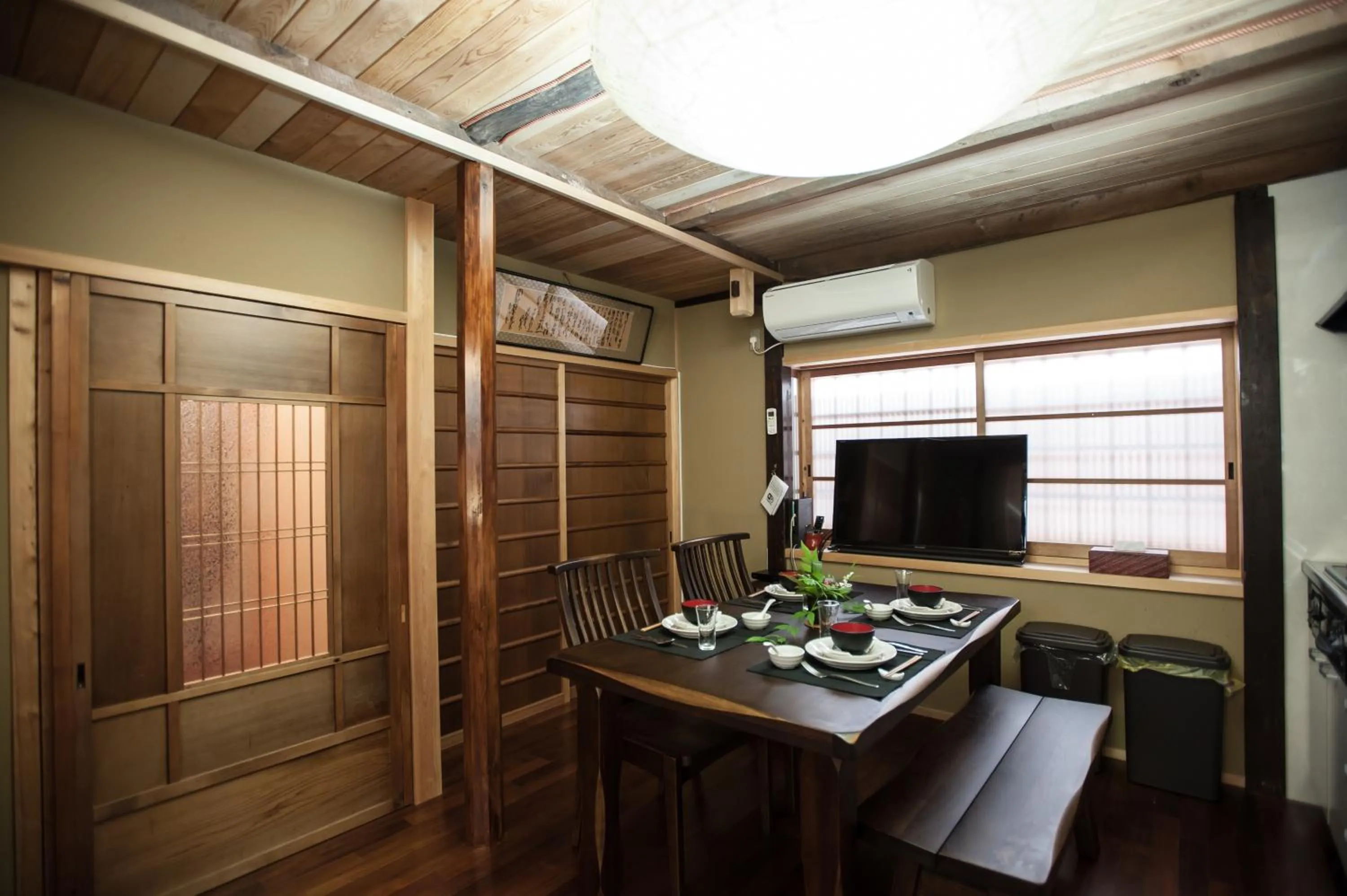 Photo of the whole room in Kiyomizu Machiya Inn