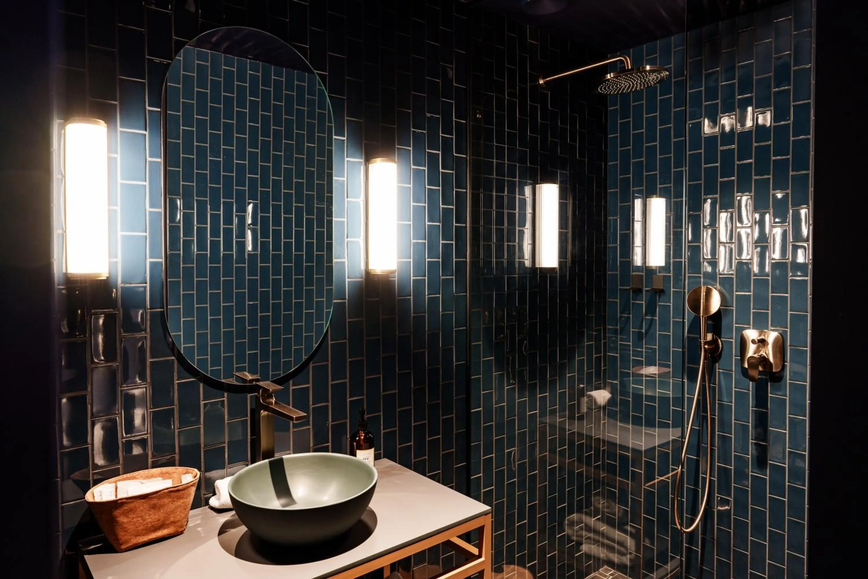 Shower in Bienheureux Hôtel & Restaurant