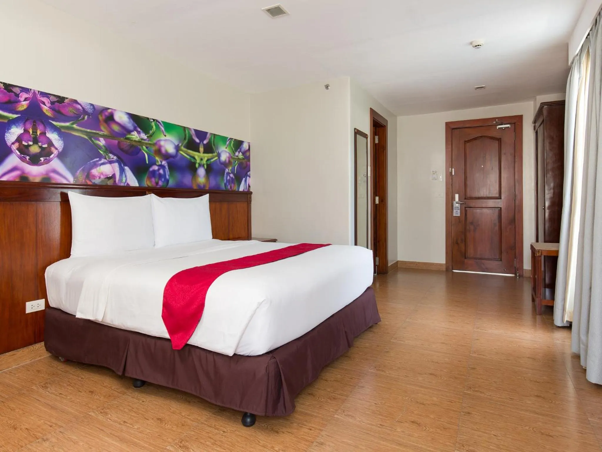 Bedroom, Bed in MJ Hotel and Suites