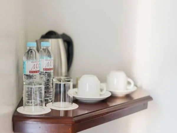 Food and drinks in MJ Hotel and Suites