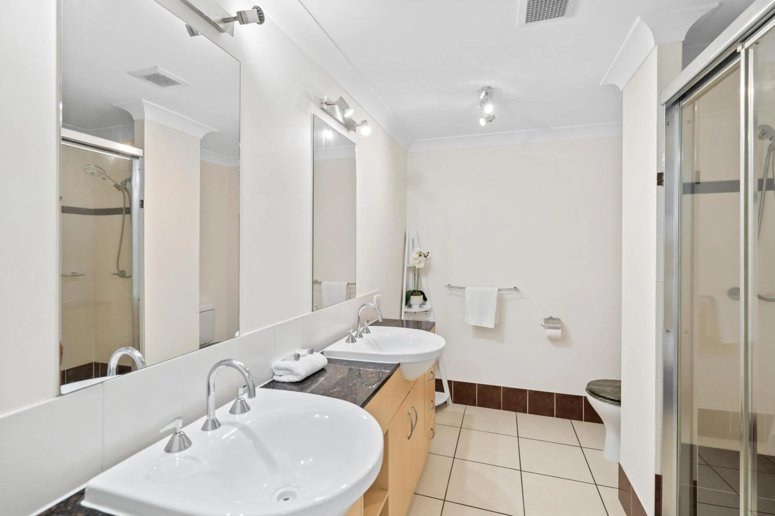 Bathroom in Cairns City Apartments