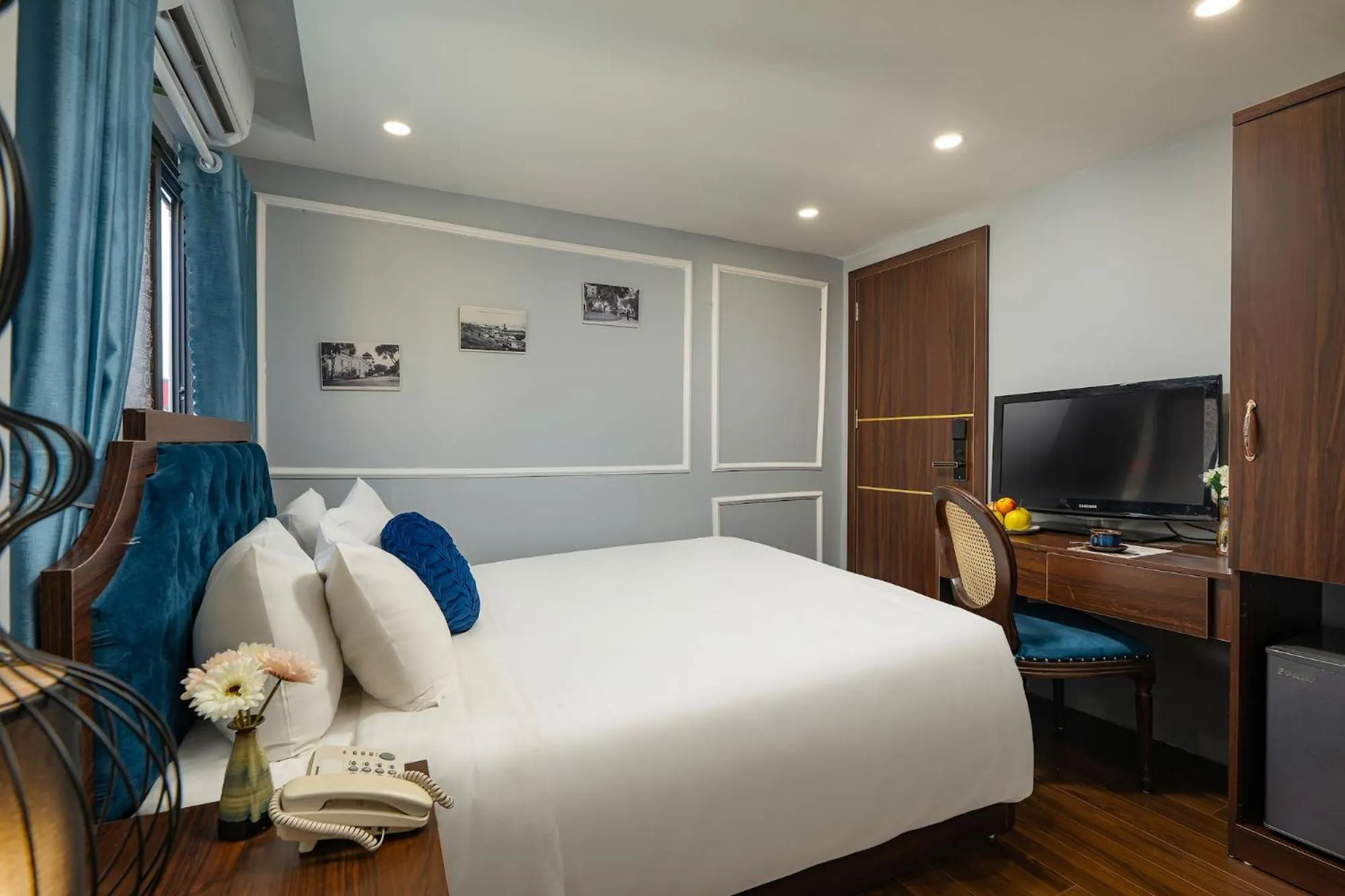 Photo of the whole room, Bed in La Renta Premier Hotel & Spa Hanoi