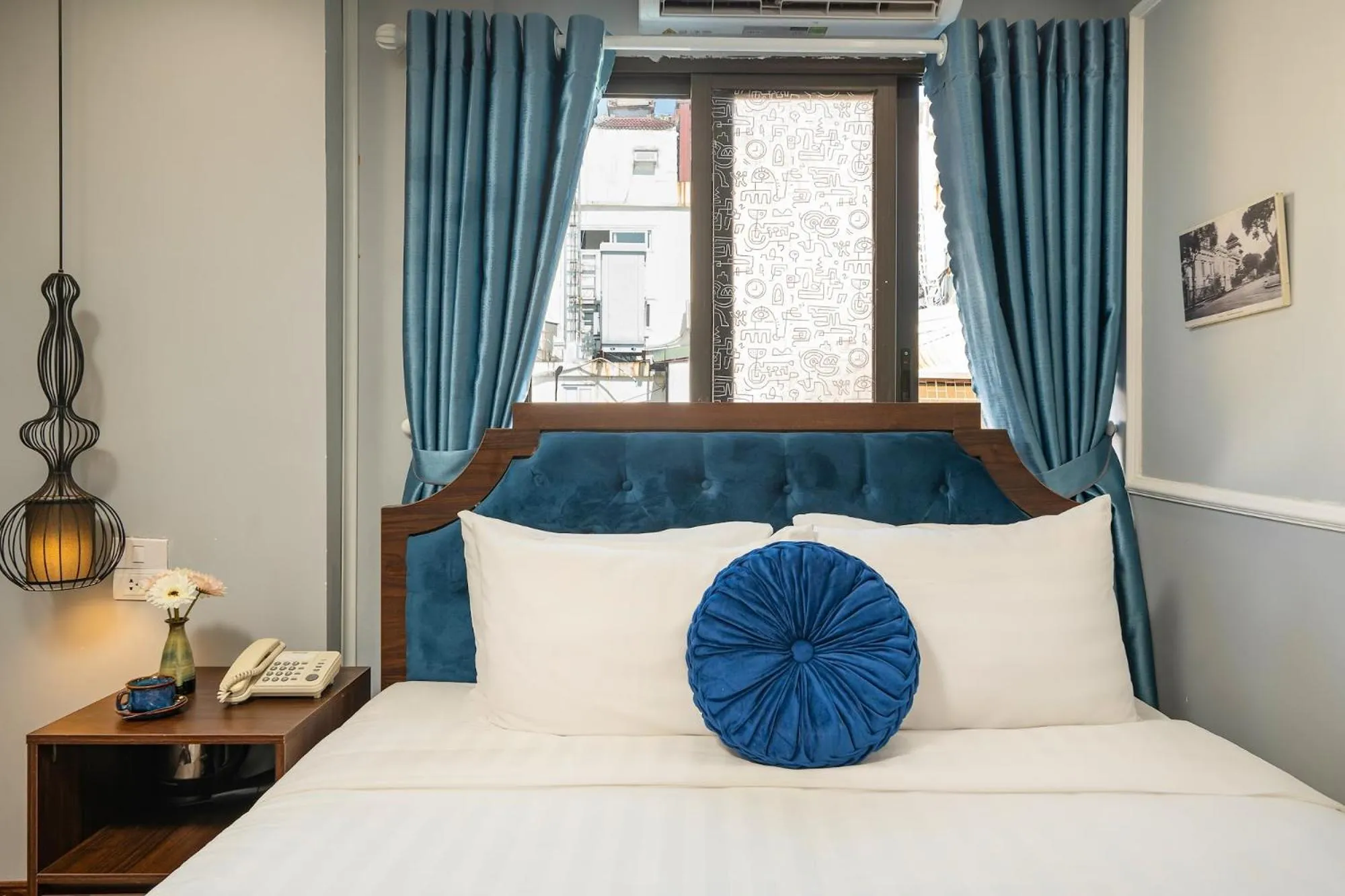 Photo of the whole room, Bed in La Renta Premier Hotel & Spa Hanoi