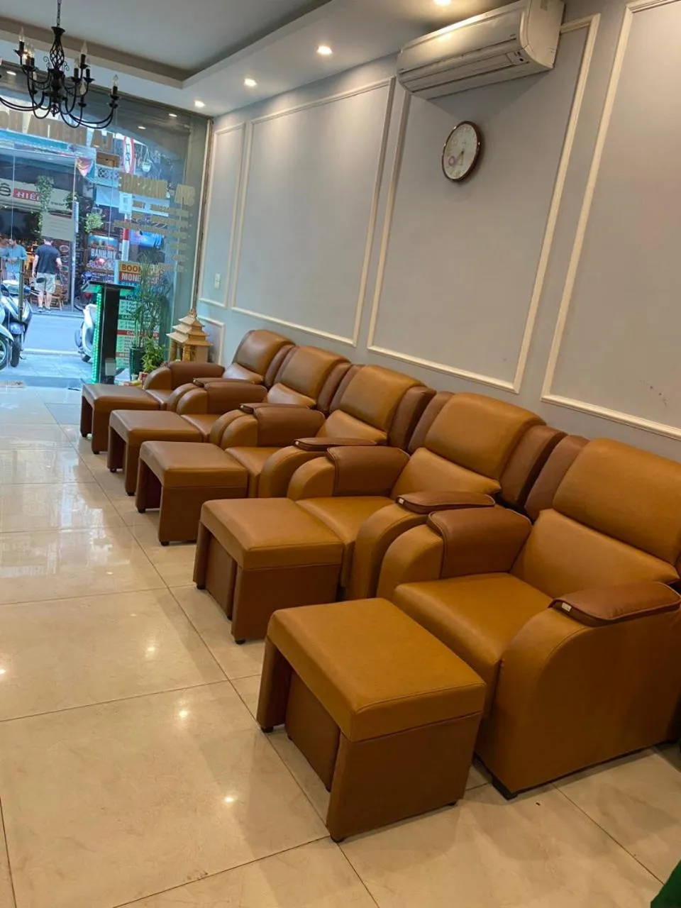 Lobby or reception in La Renta Premier Hotel & Spa Hanoi