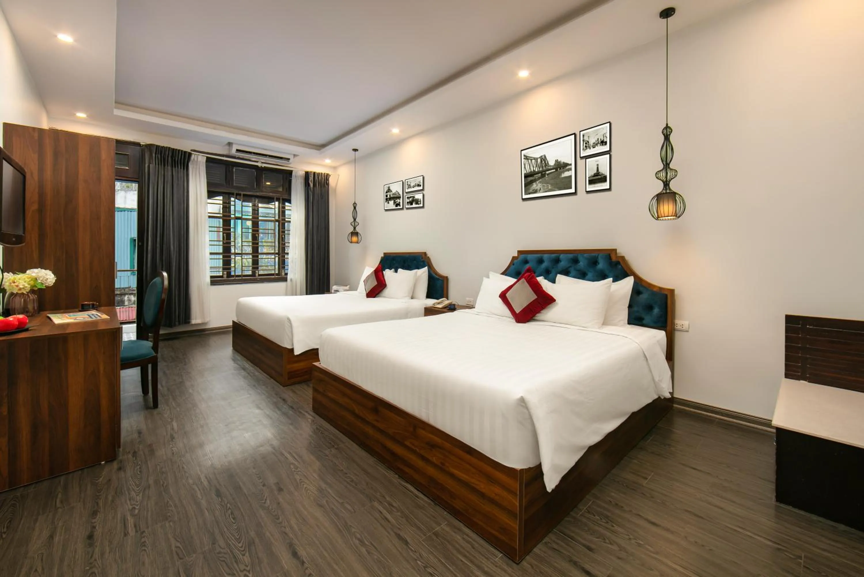 Bed in La Renta Premier Hotel & Spa Hanoi