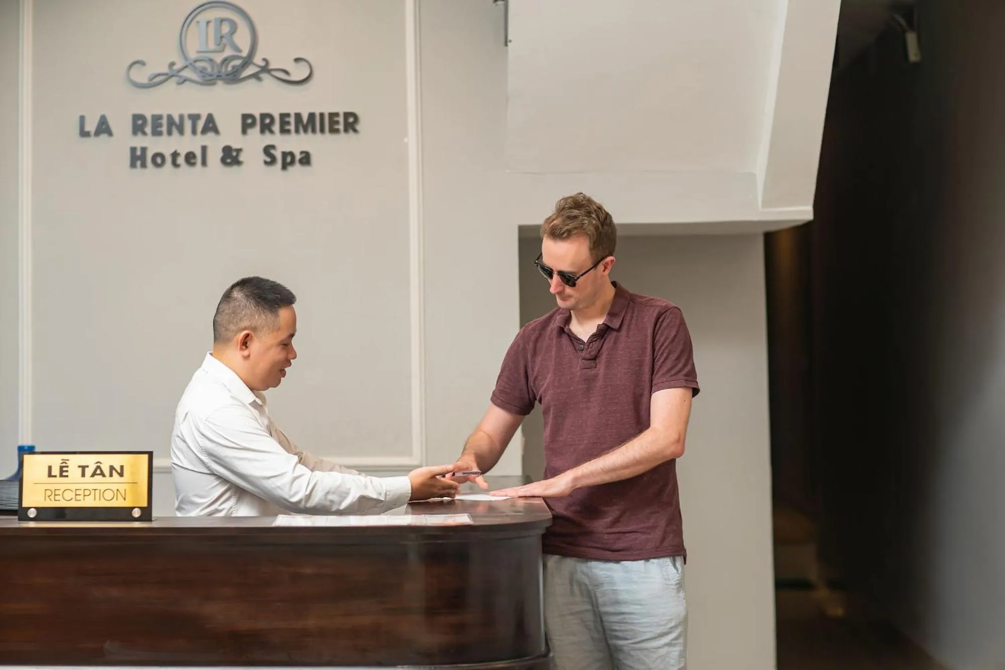 Lobby or reception in La Renta Premier Hotel & Spa Hanoi