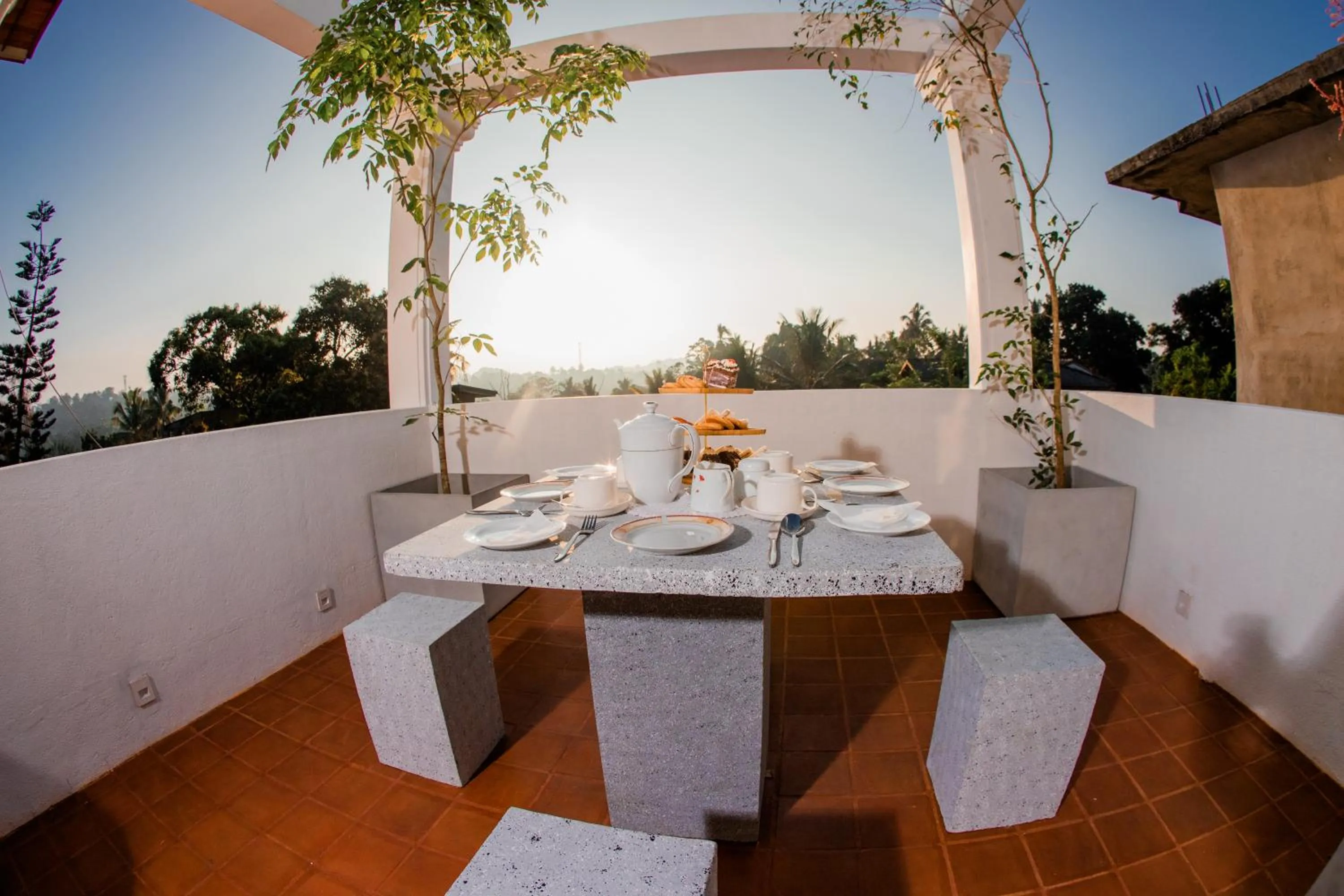 Garden in Golden Shower Inn