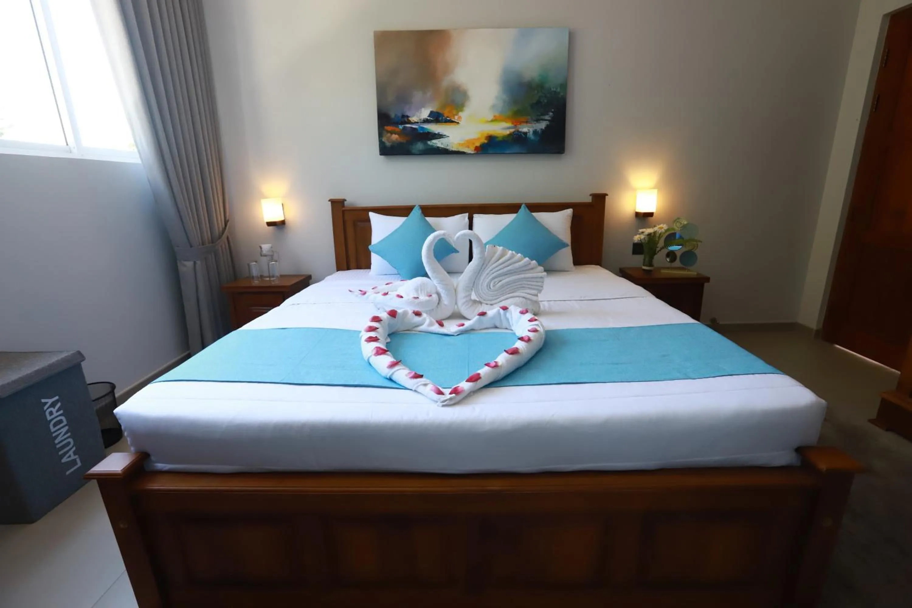 Bed in Golden Shower Inn