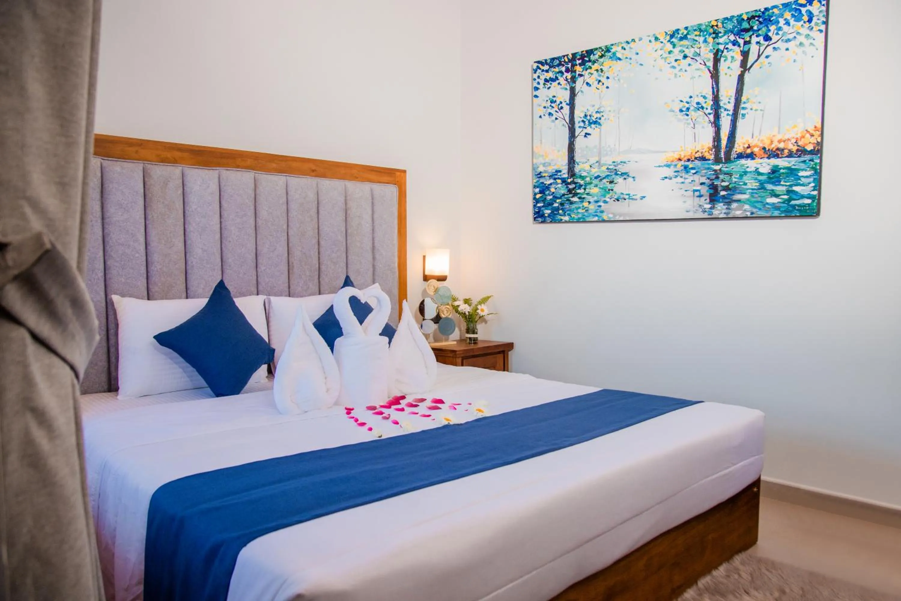 Bed in Golden Shower Inn