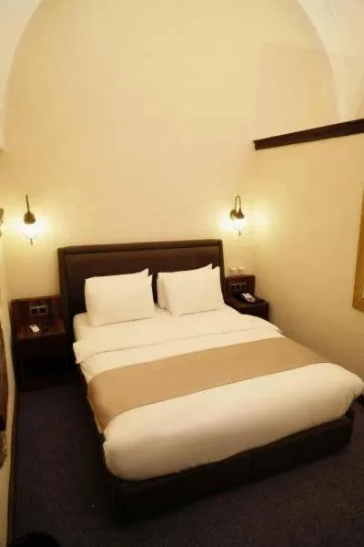 Bed in Rüstempaşa Kervansaray Hotel with Free Parking