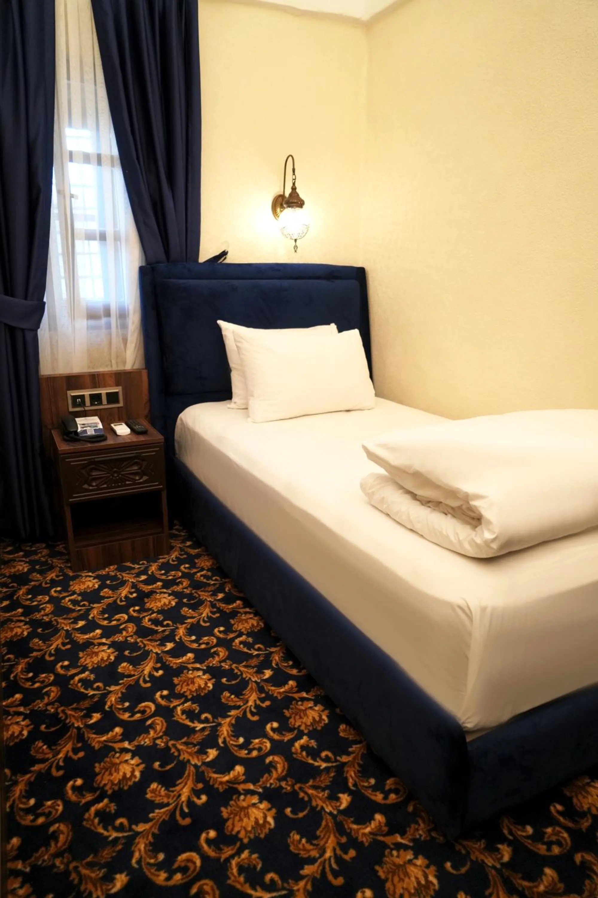 Bedroom, Bed in Rüstempaşa Kervansaray Hotel with Free Parking