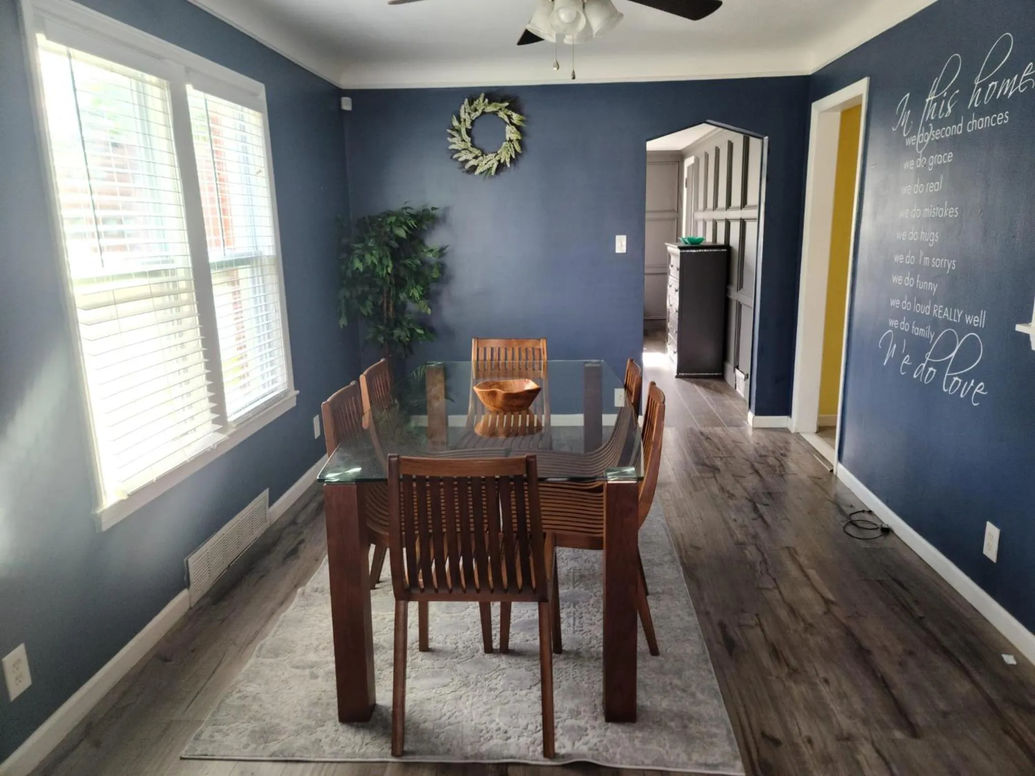 Large Central Homelike Townhome