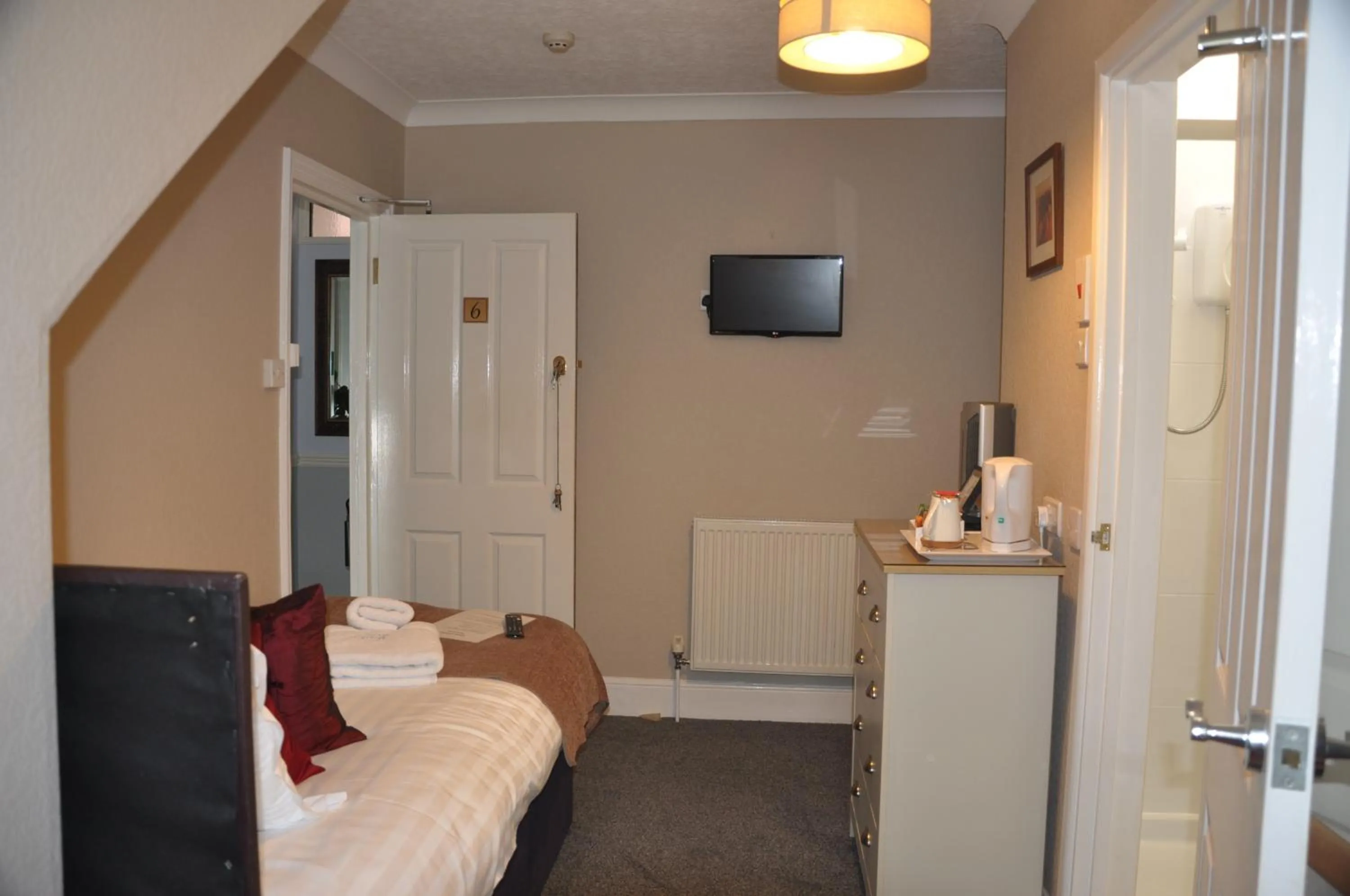 Bedroom, Bed in Hotel Peppers