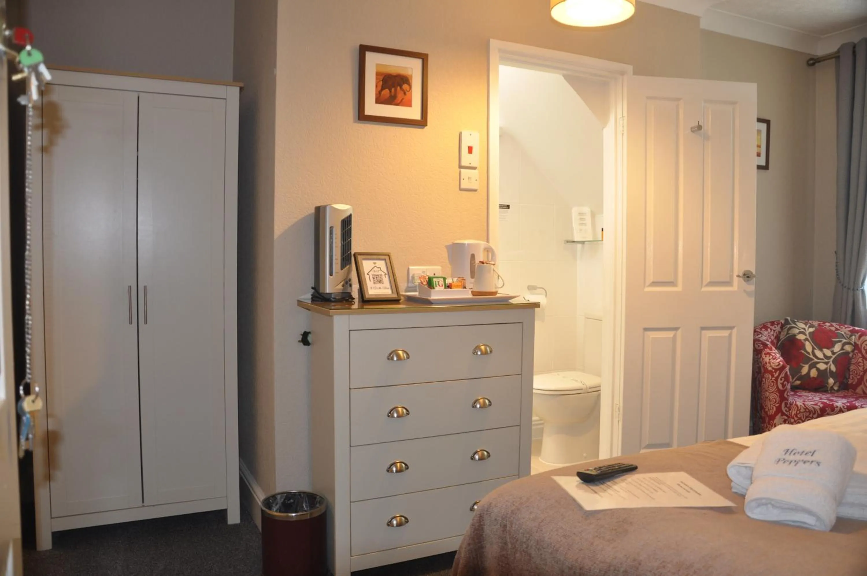 Bedroom, Bed in Hotel Peppers