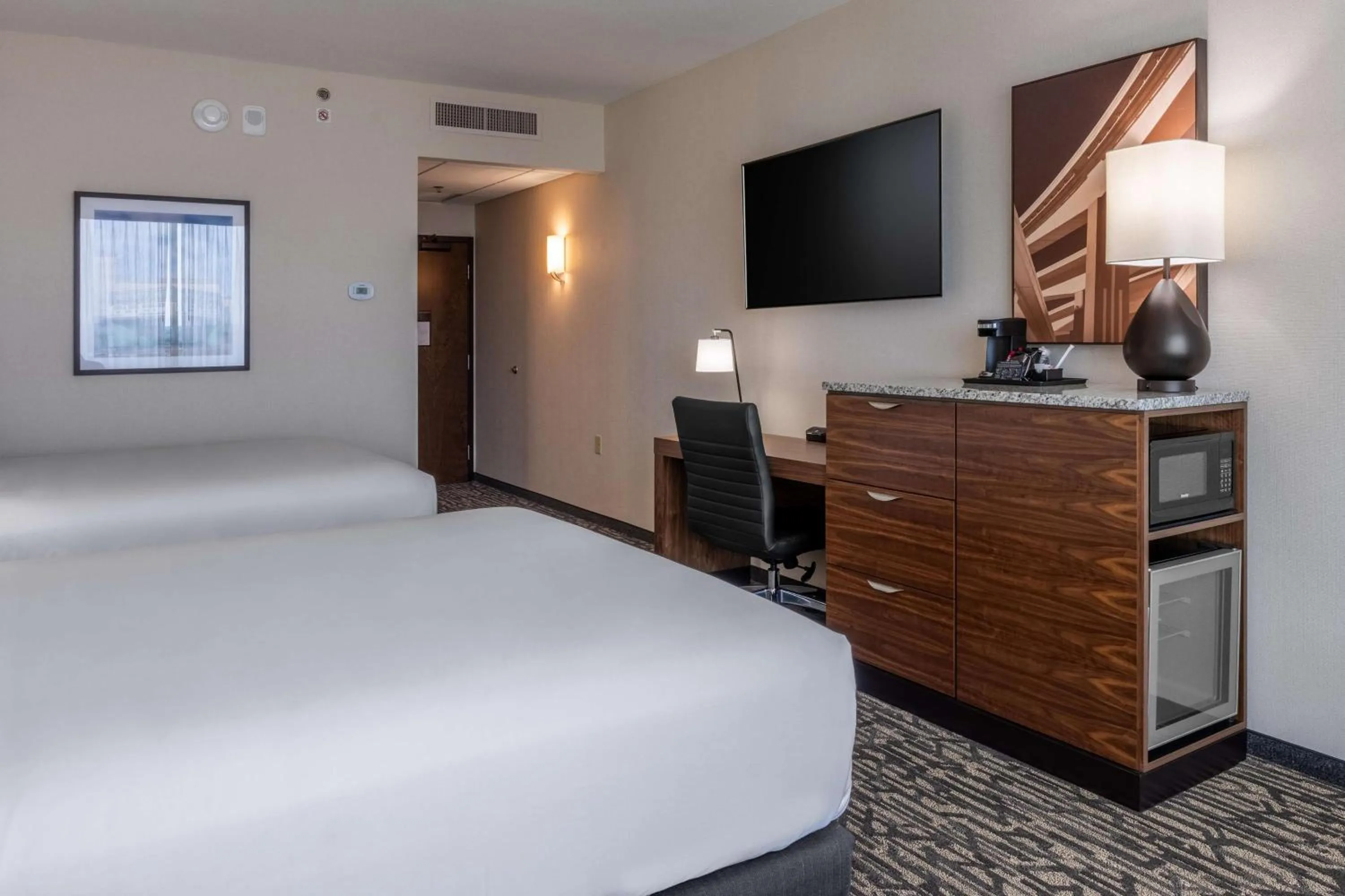 Bedroom, Bed in Drury Plaza Hotel Dallas Arlington