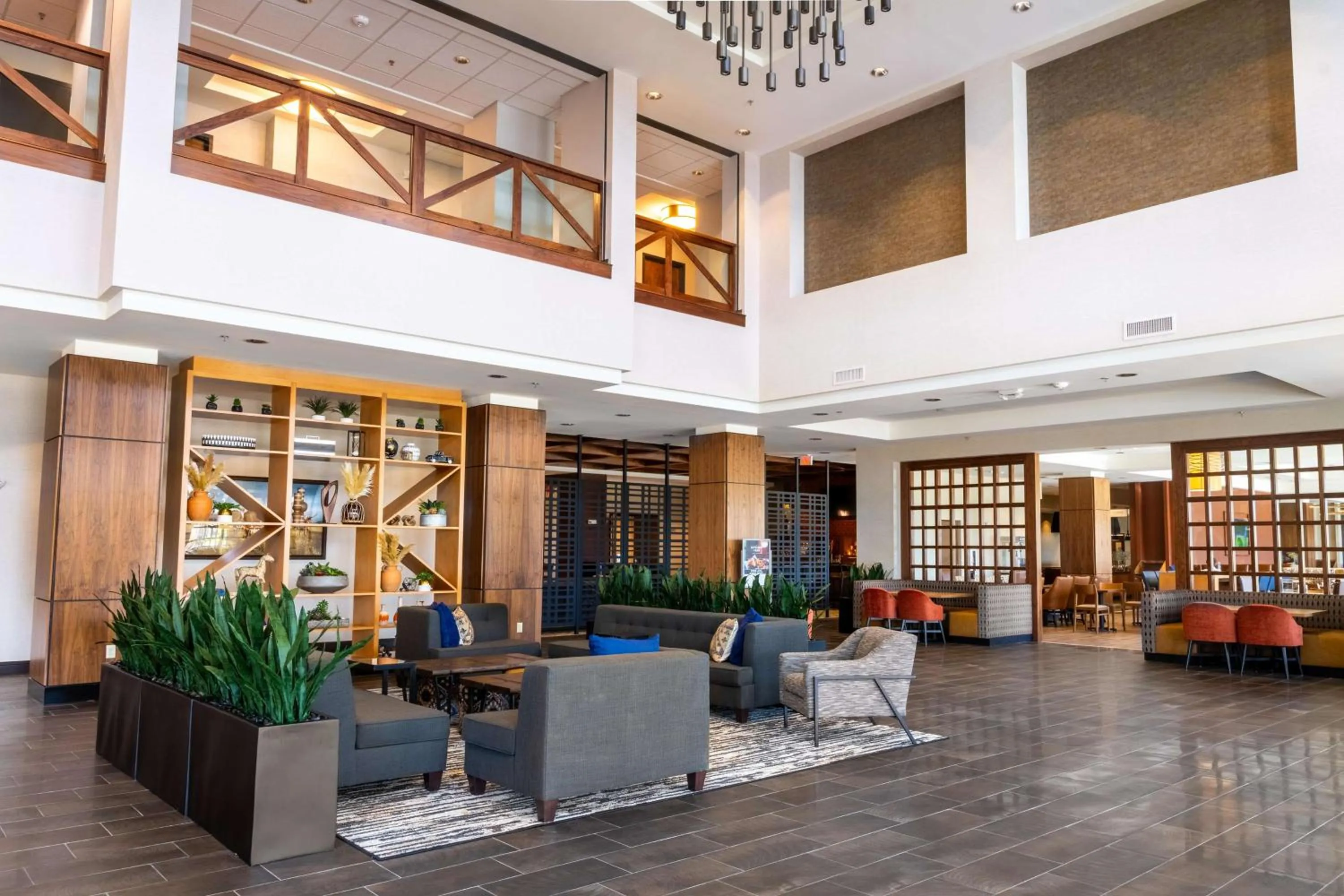 Lobby or reception in Drury Plaza Hotel Dallas Arlington