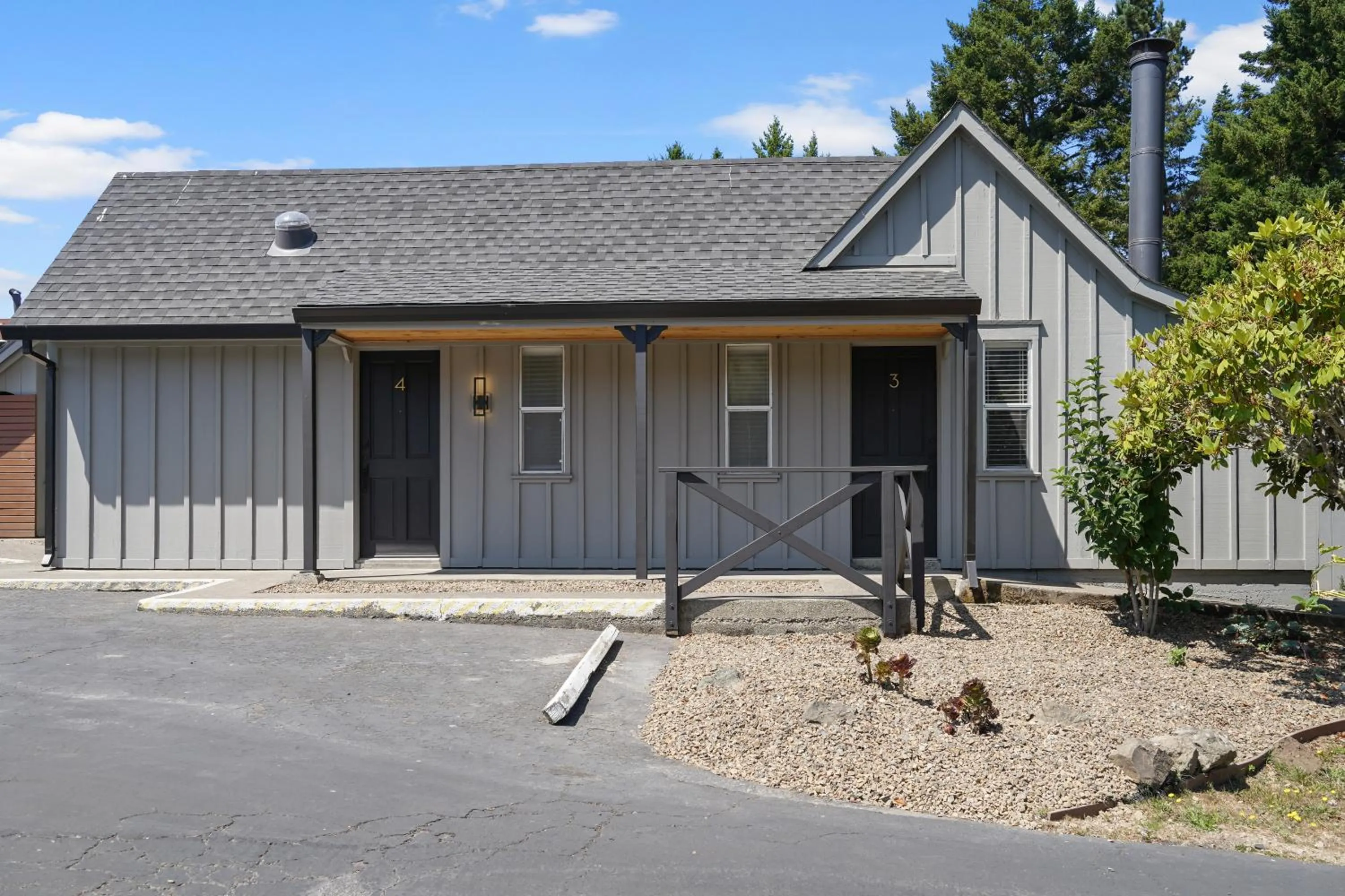 Street view in Mendo Bungalow