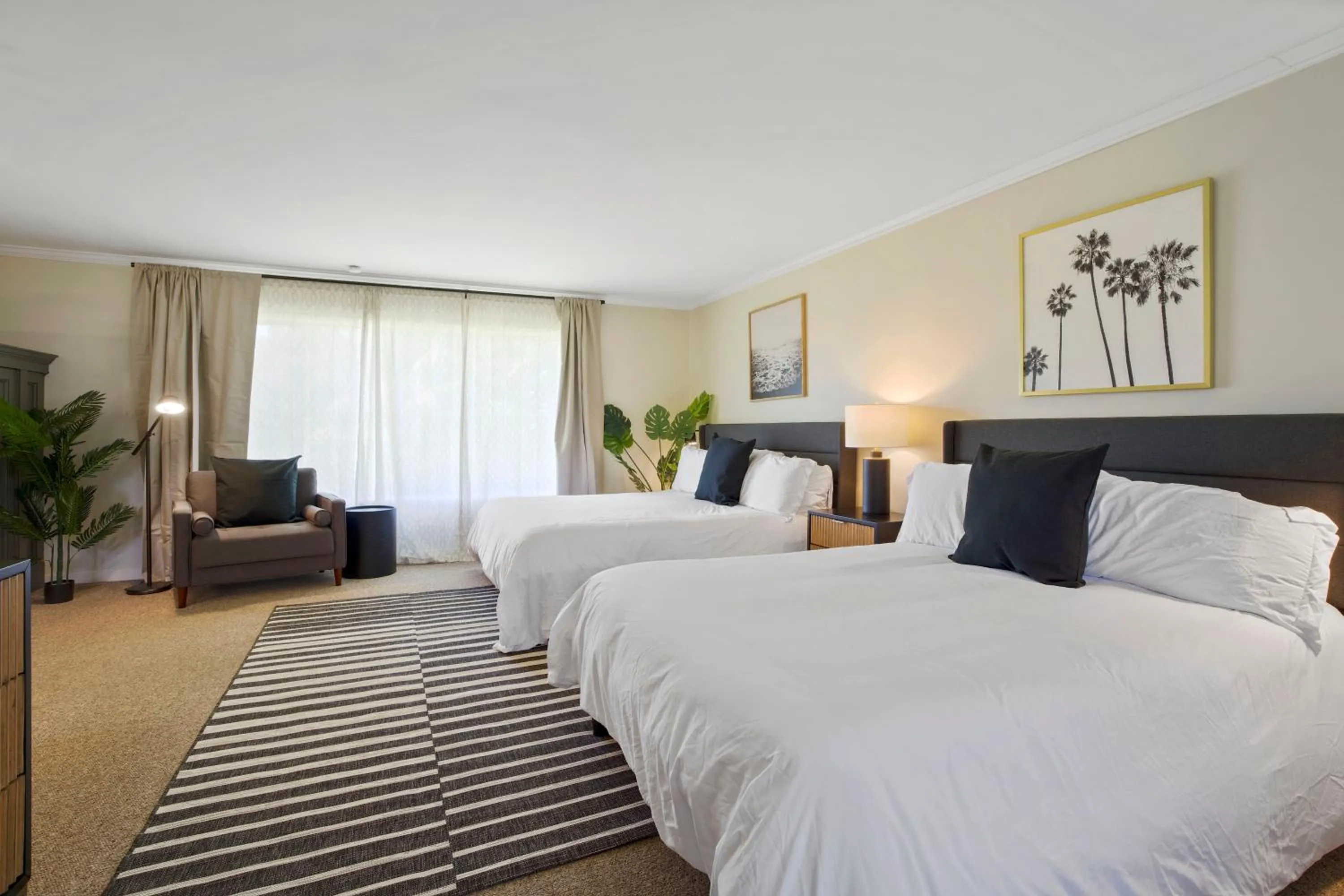 Bed in Mendo Bungalow